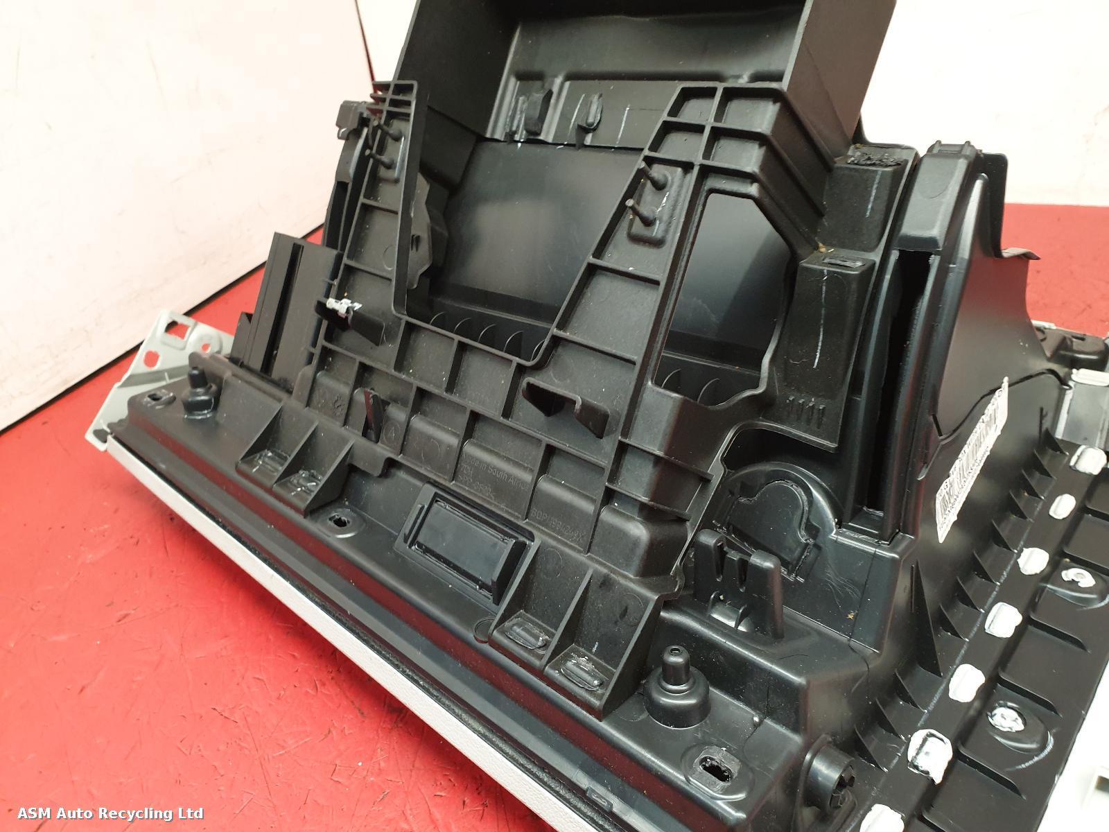 View Auto part Glove Box Volkswagen Polo 2021