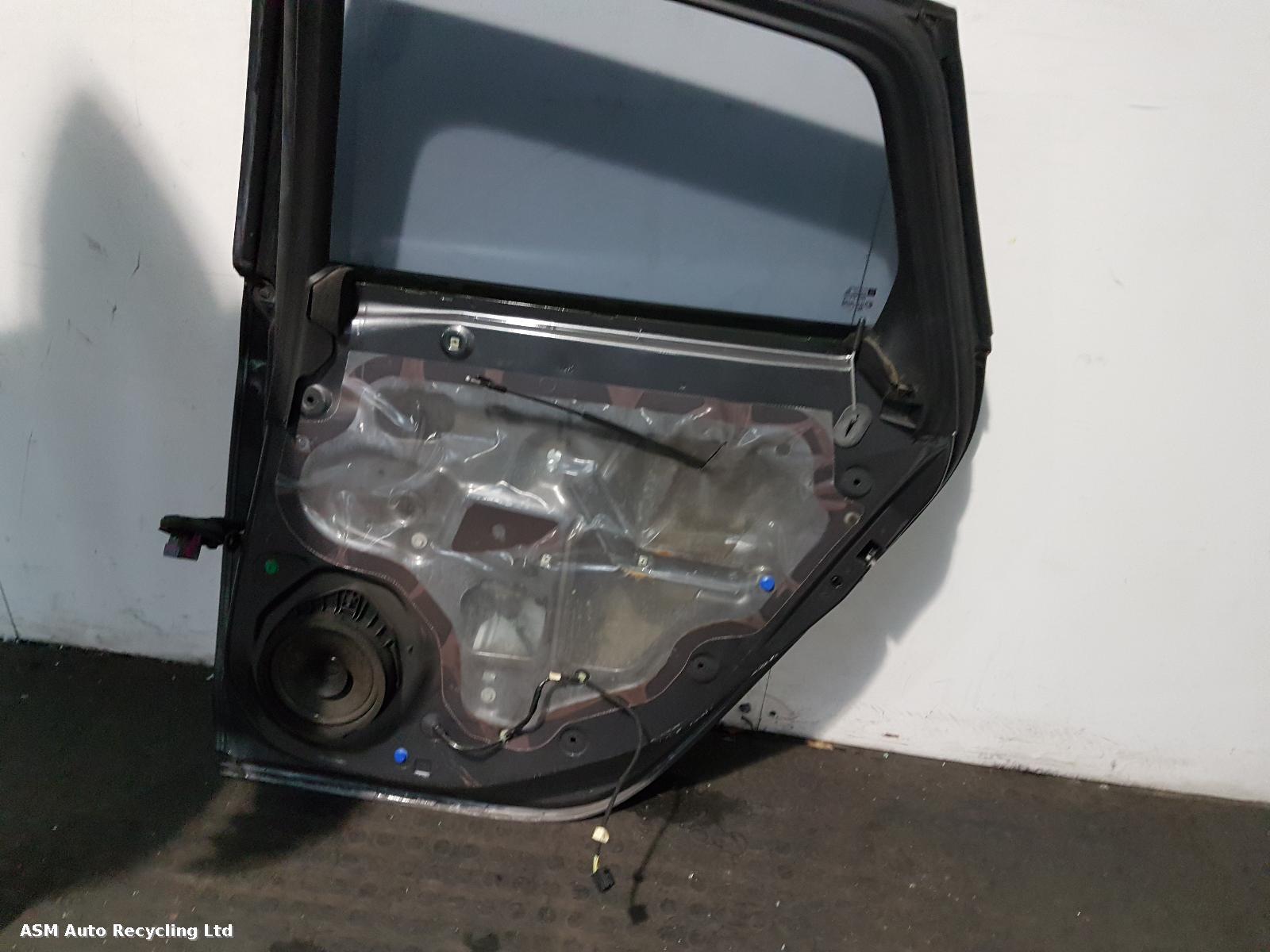 View Auto part R Rear Door Vauxhall Astra 2011