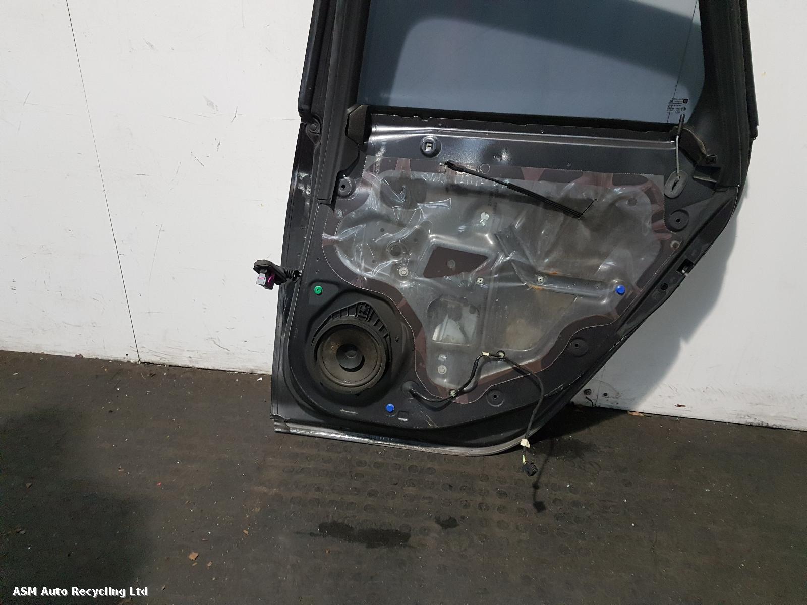 View Auto part R Rear Door Vauxhall Astra 2011