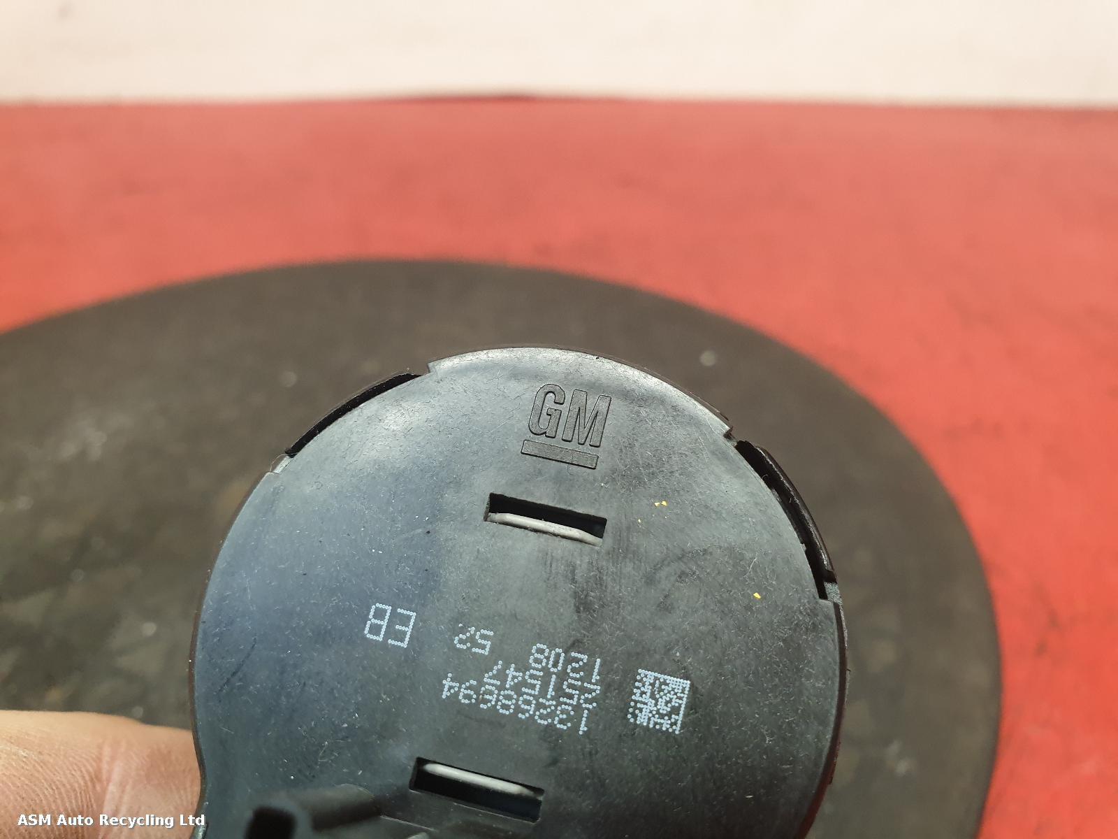 View Auto part Headlight Switch Vauxhall Astra 2011
