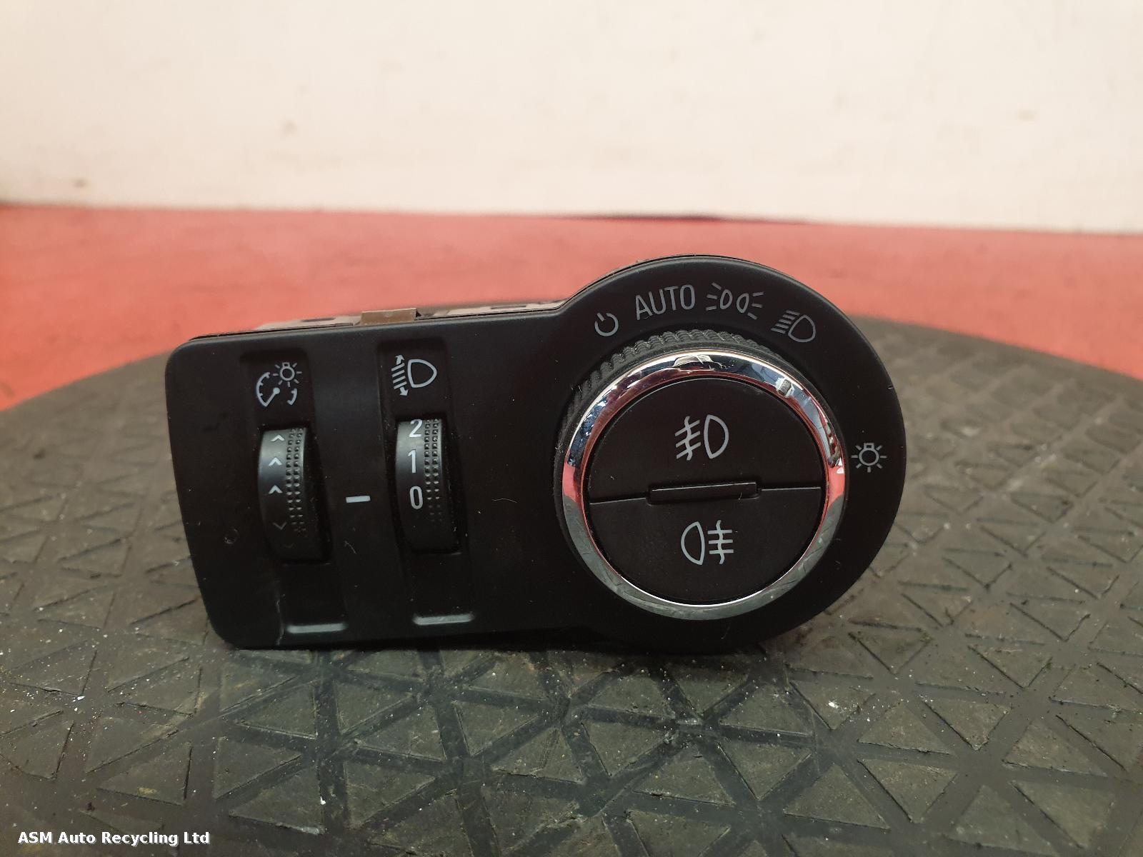 View Auto part Headlight Switch Vauxhall Astra 2011