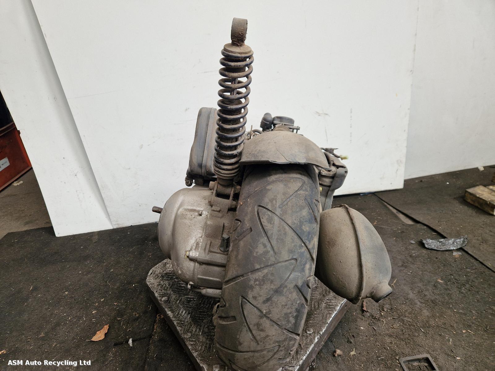 View Auto part Engine Aprilia Mojito 2009