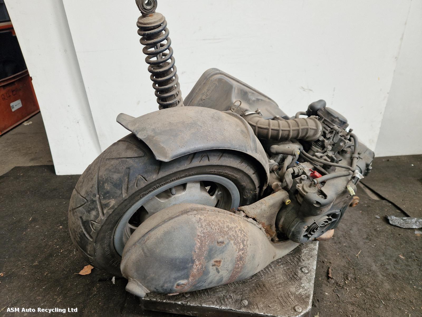 View Auto part Engine Aprilia Mojito 2009