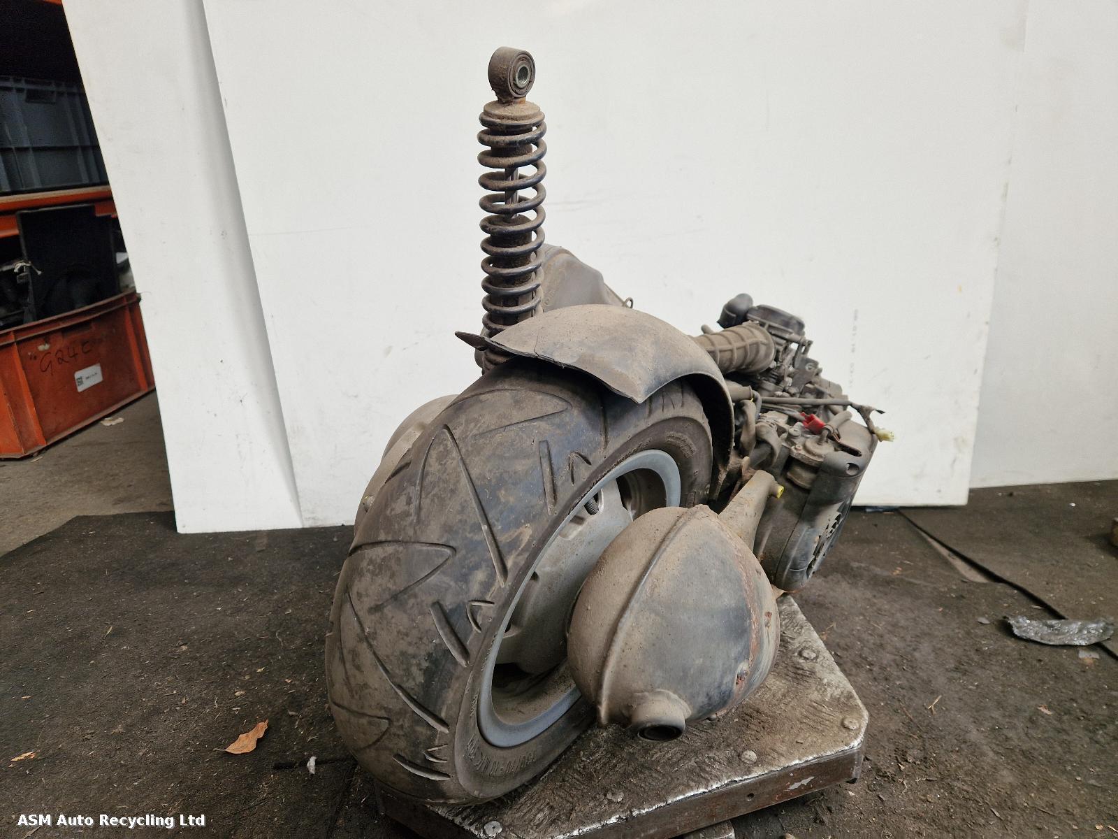 View Auto part Engine Aprilia Mojito 2009