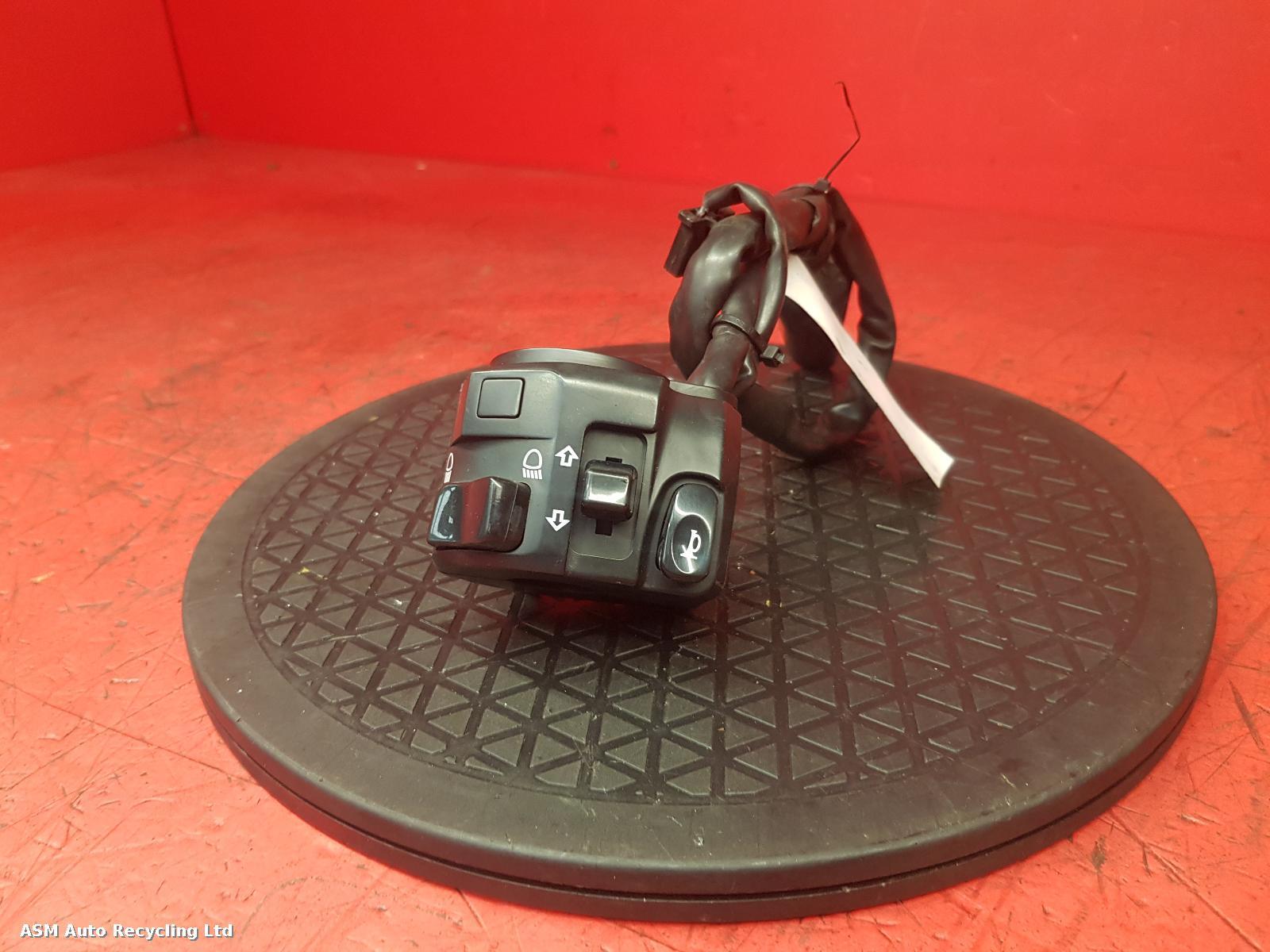 View Auto part LH Switch Gear Kawasaki Er 300 Bgf 2015