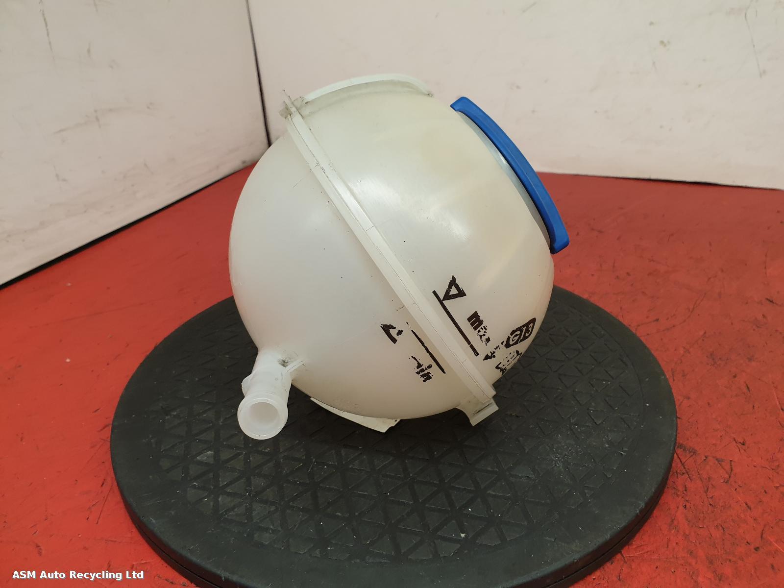 View Auto part Overflow Bottle Skoda Rapid 2015
