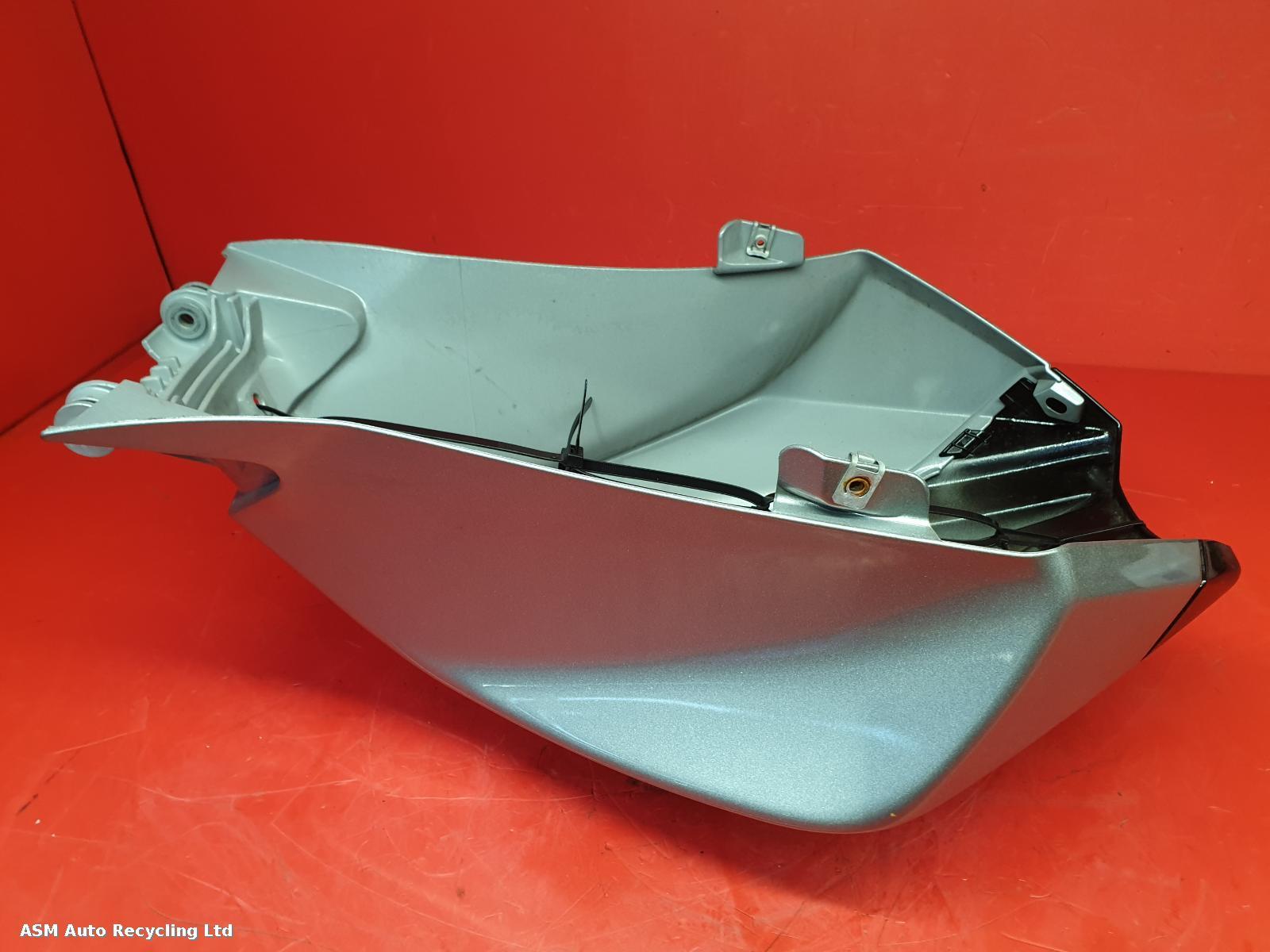 View Auto part Fuel Tank Aprilia Tuono 125 2021