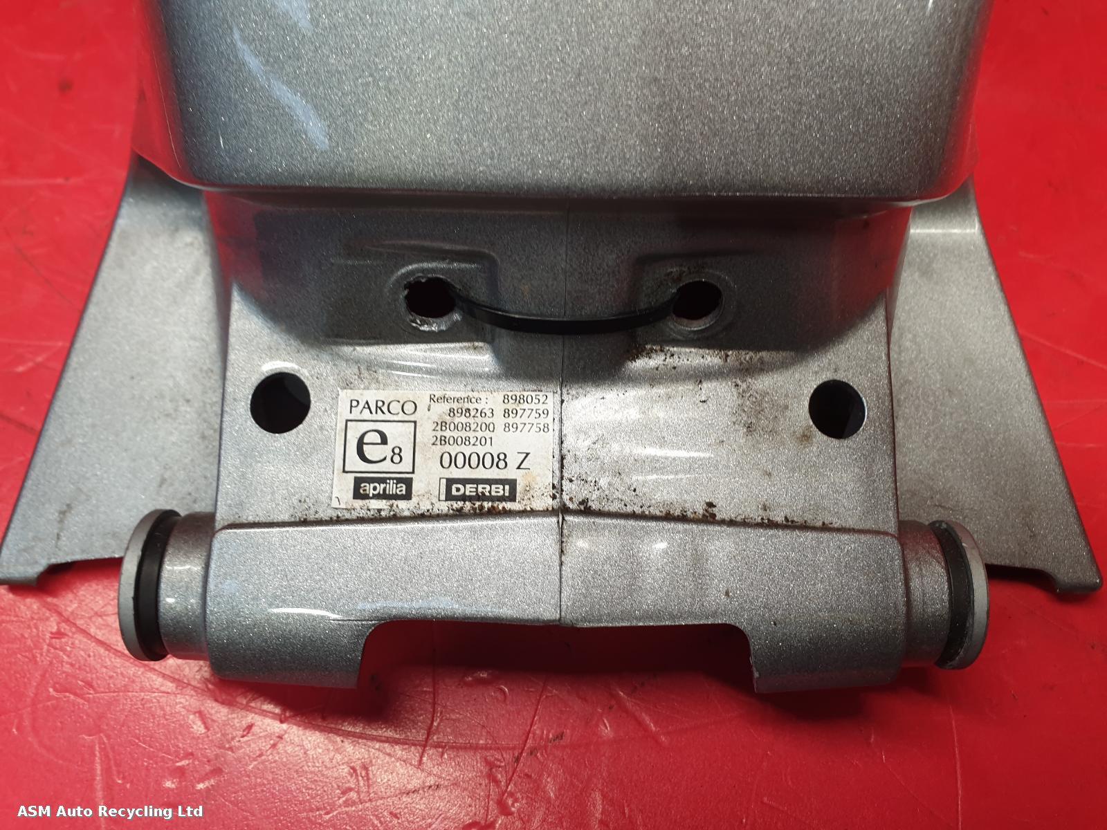 View Auto part Fuel Tank Aprilia Tuono 125 2021