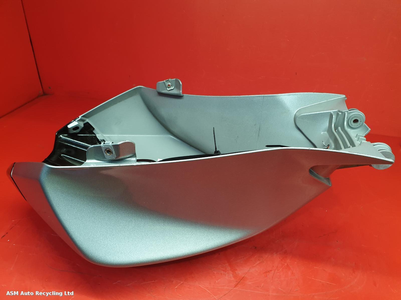 View Auto part Fuel Tank Aprilia Tuono 125 2021