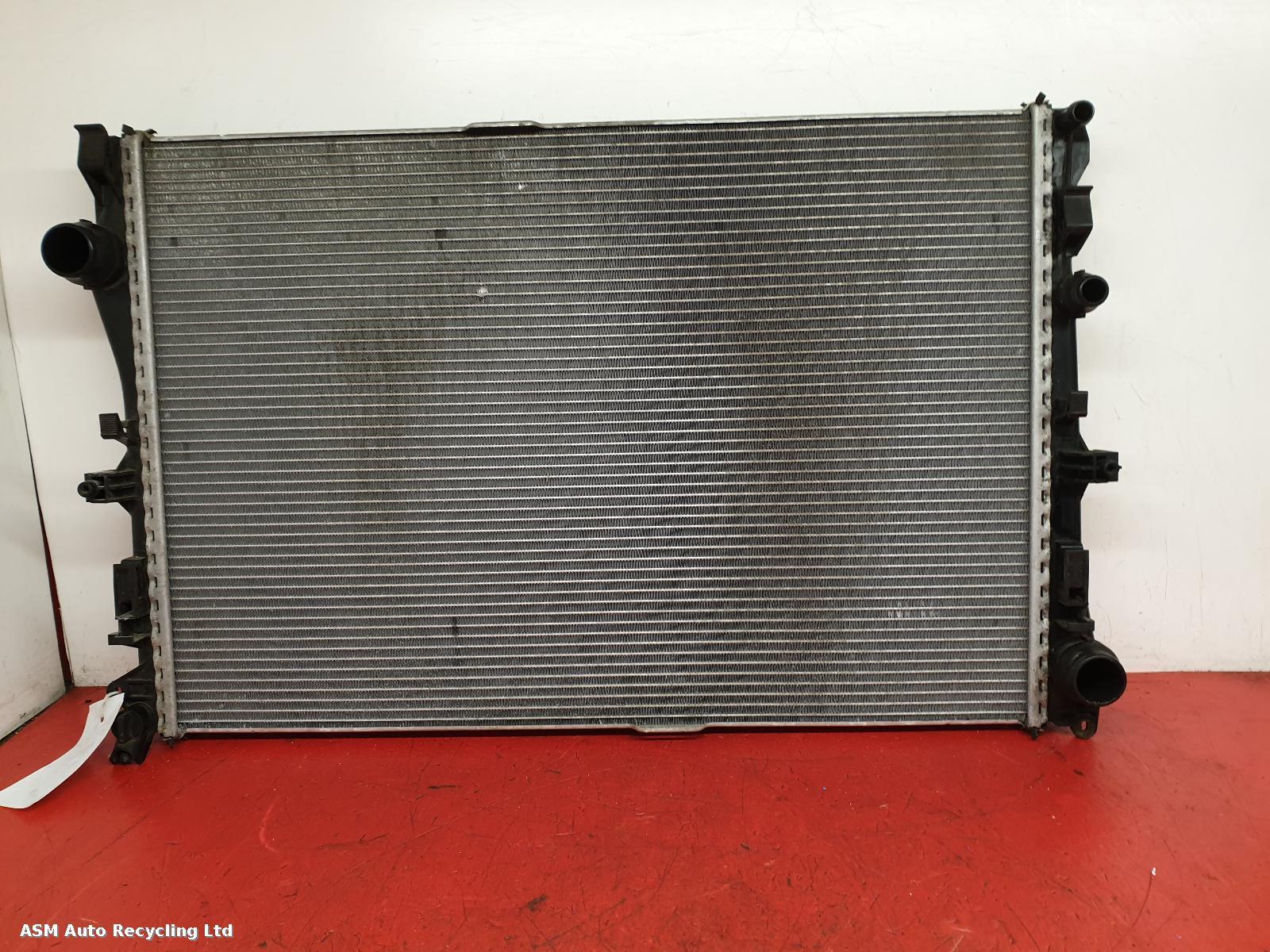 View Auto part Radiator Mercedes C Class 2017