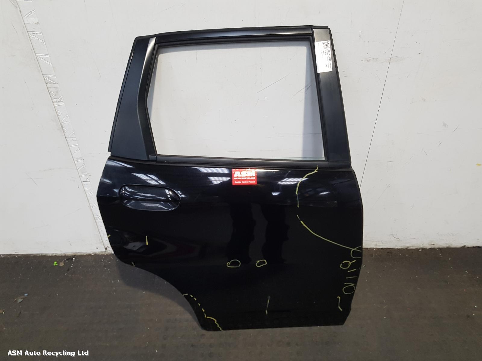 View Auto part R Rear Door Honda Jazz 2010