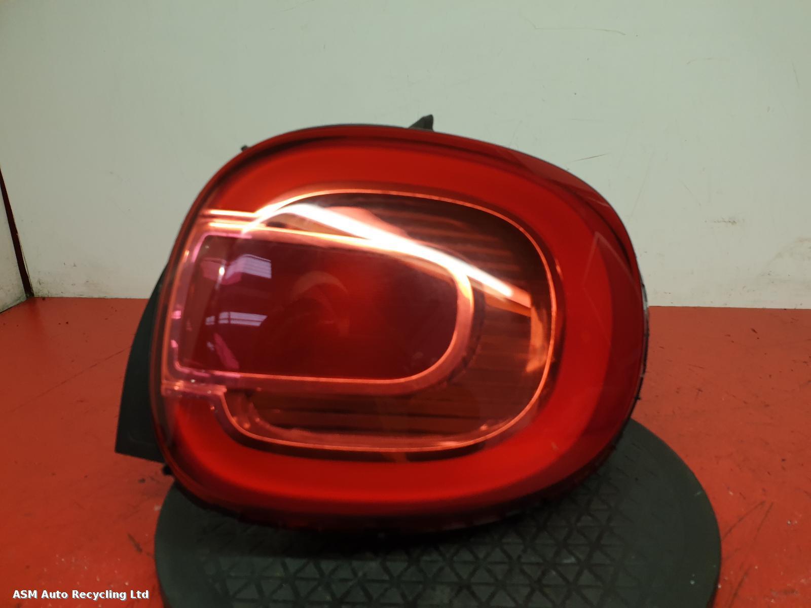 View Auto part R Taillight Fiat 500l 2014
