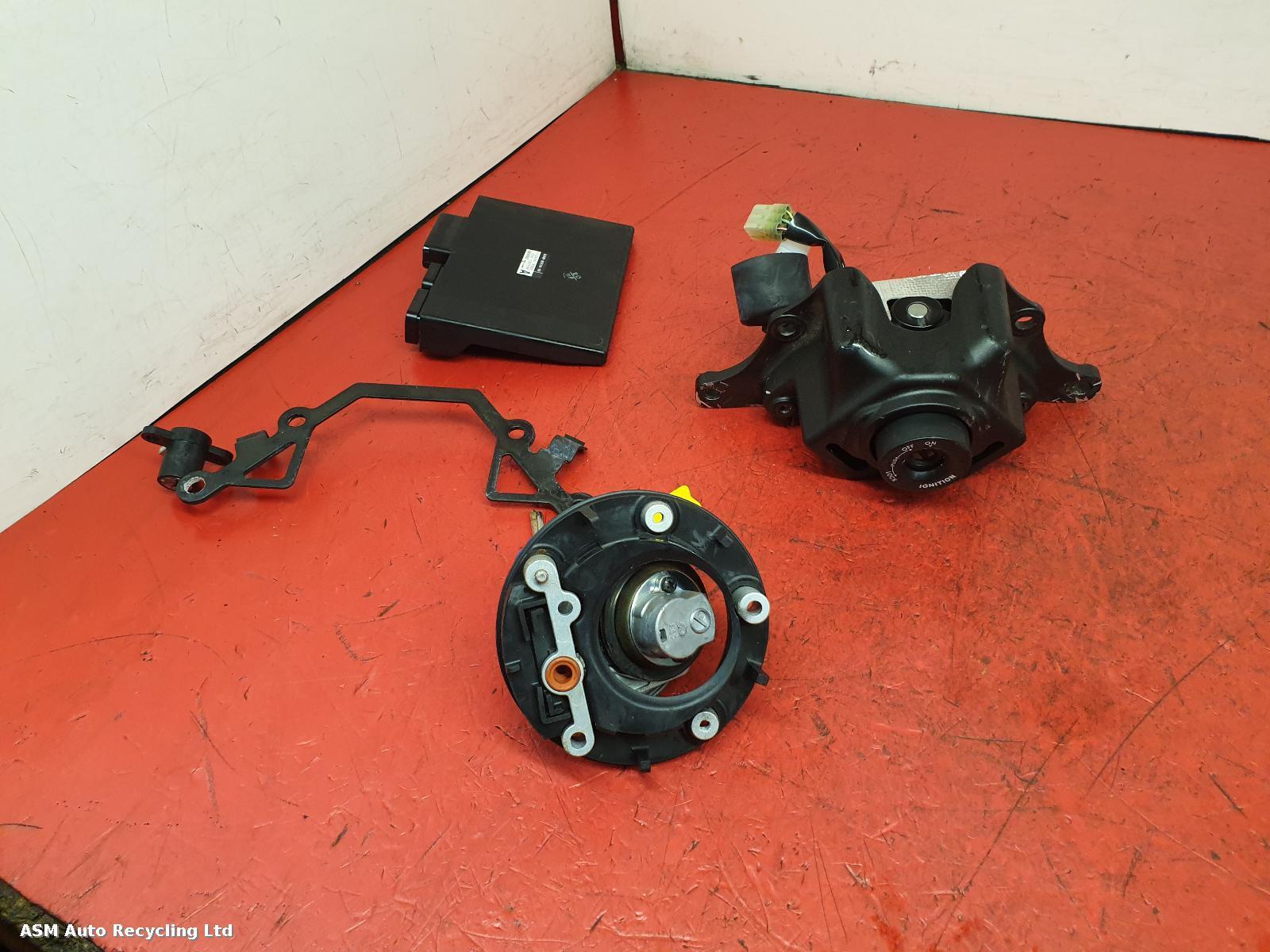 View Auto part Comp.Lock Set + Keys Yamaha Mt-09 Sp 2021