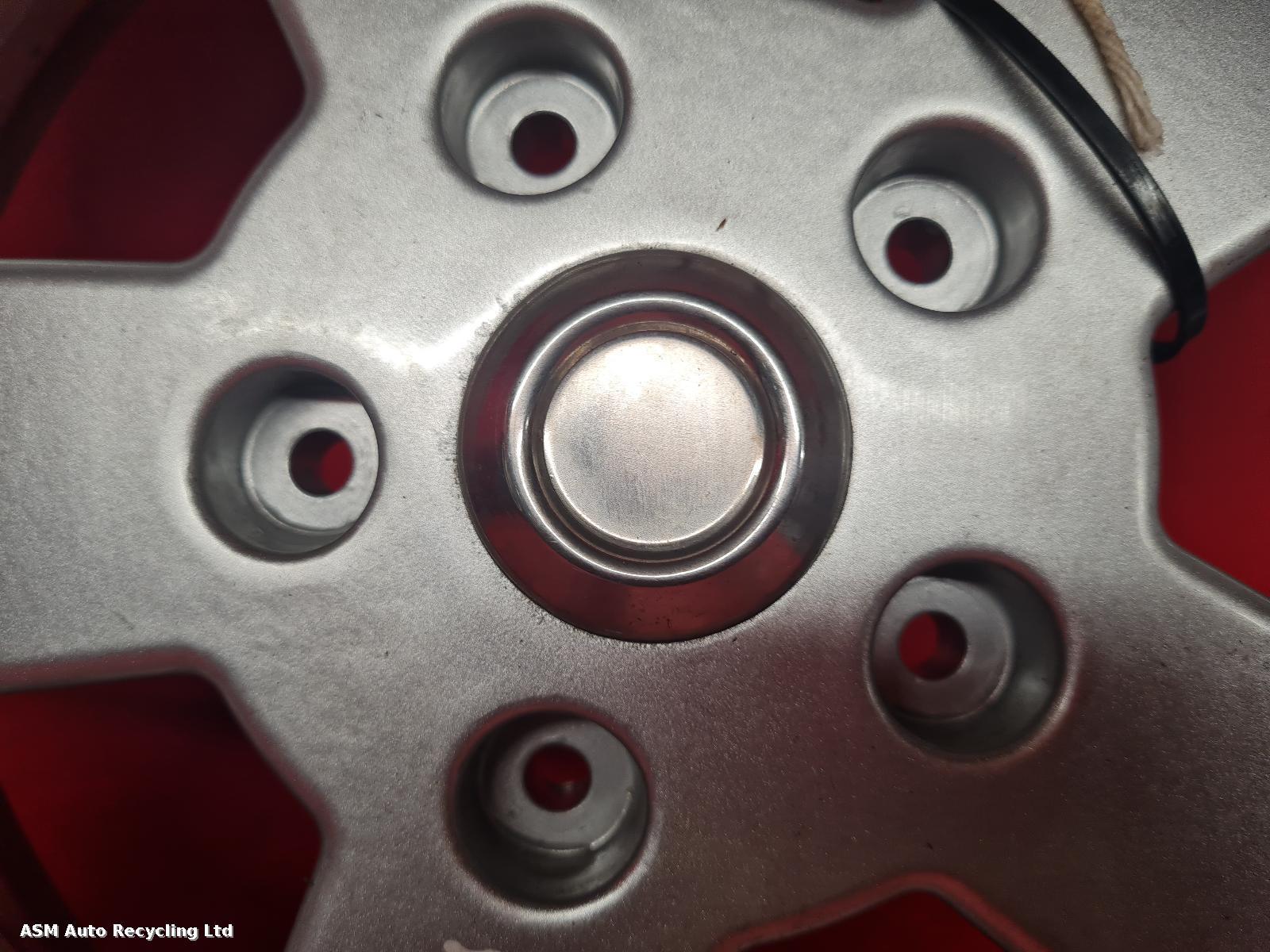 View Auto part Wheel Piaggio Vespa 2019