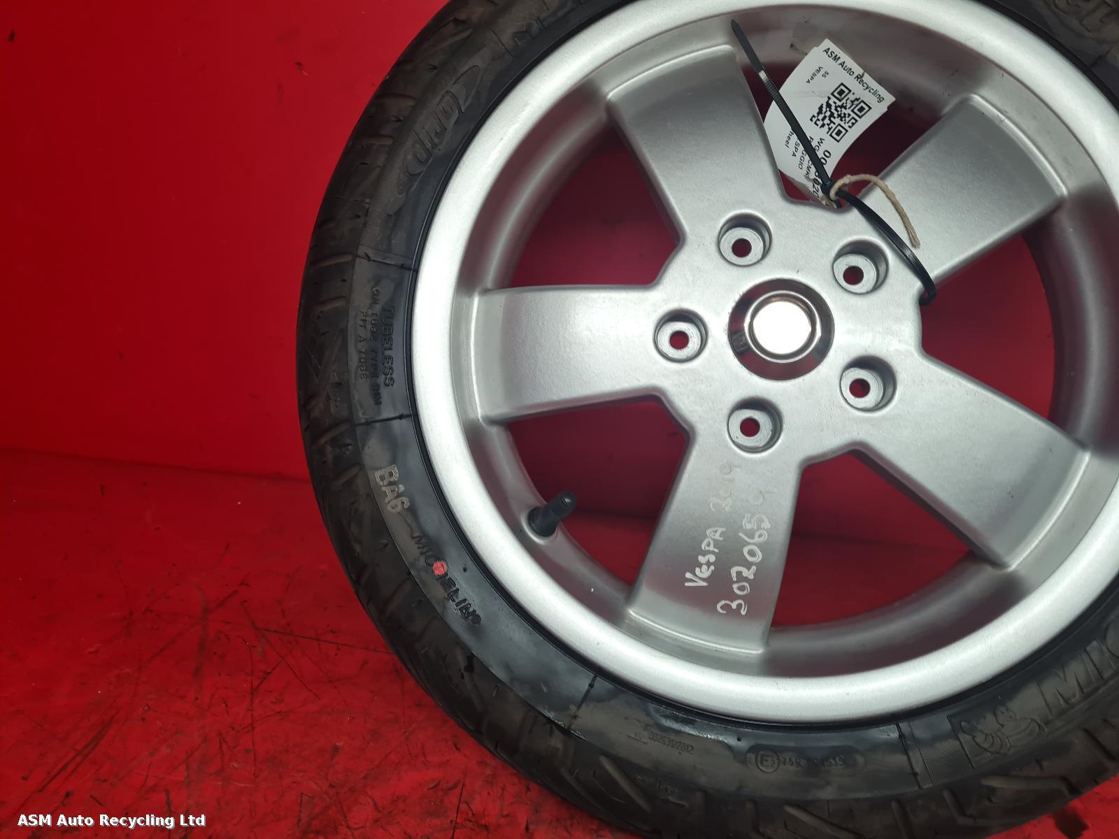 View Auto part Wheel Piaggio Vespa 2019
