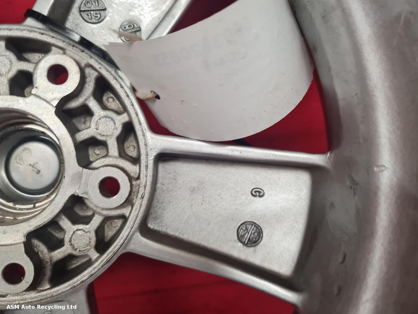 View Auto part Wheel Piaggio Vespa 2019