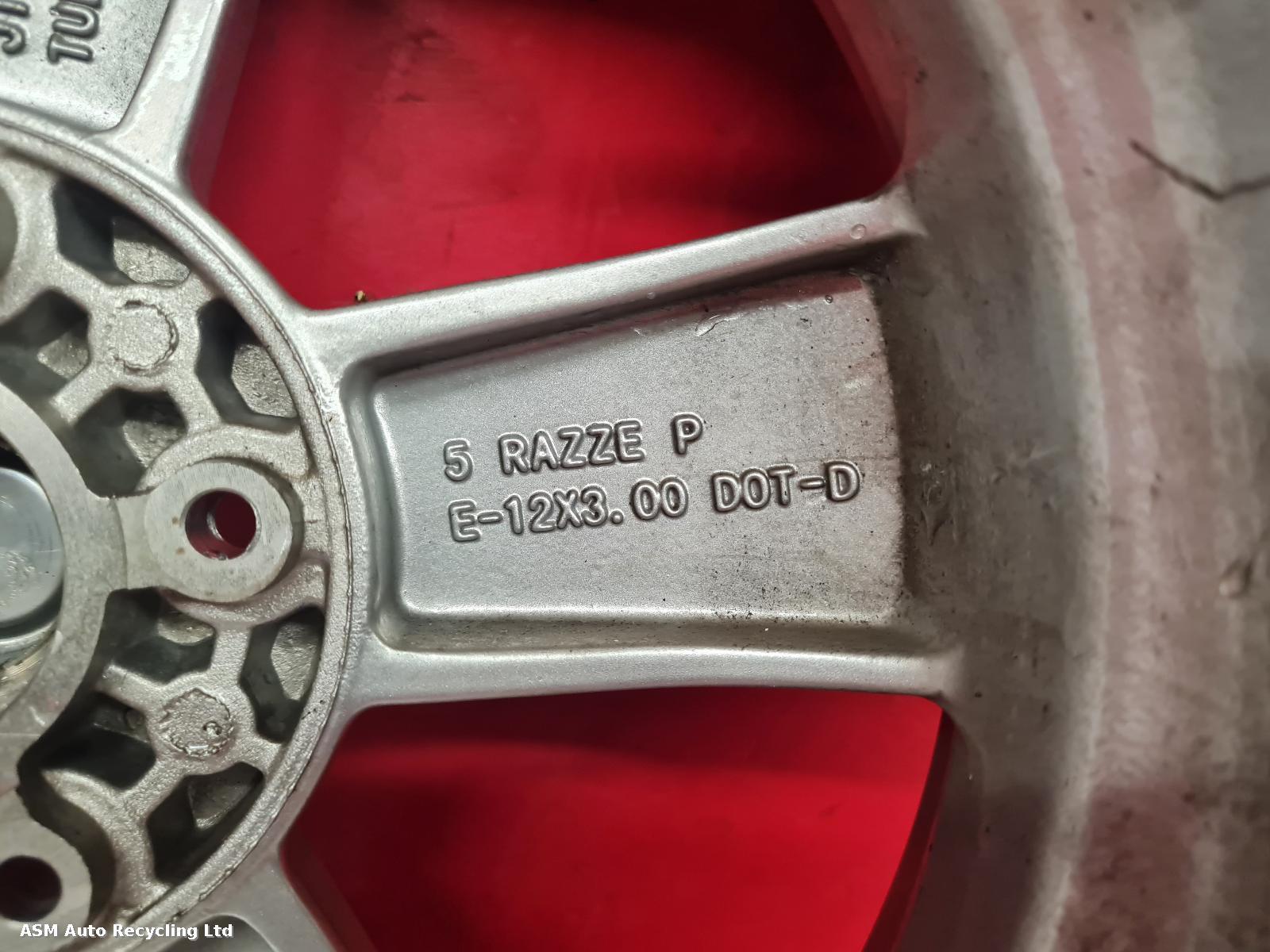View Auto part Wheel Piaggio Vespa 2019