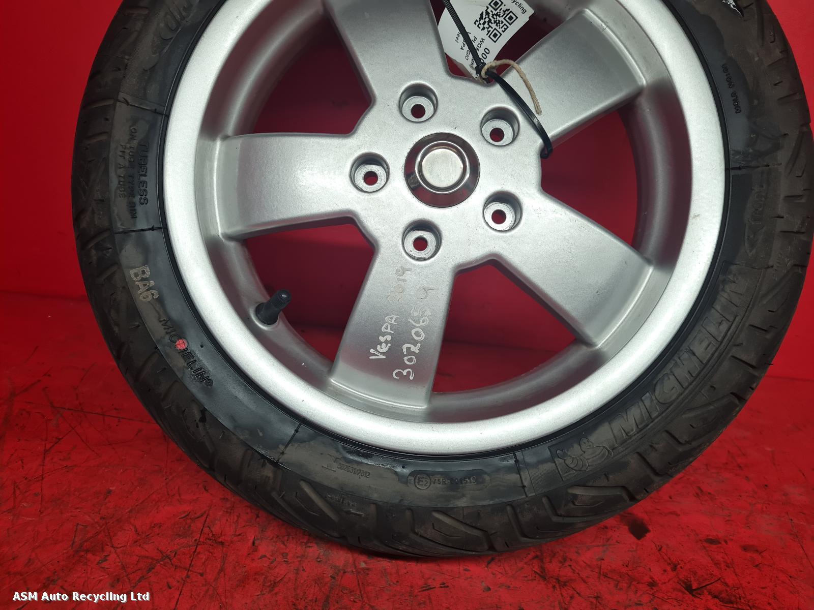 View Auto part Wheel Piaggio Vespa 2019
