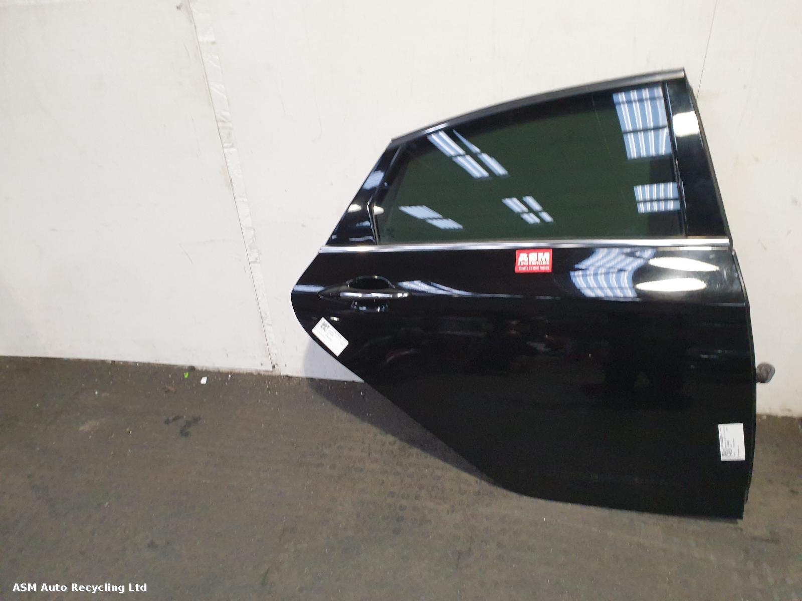 View Auto part R Rear Door Hyundai I40 2016