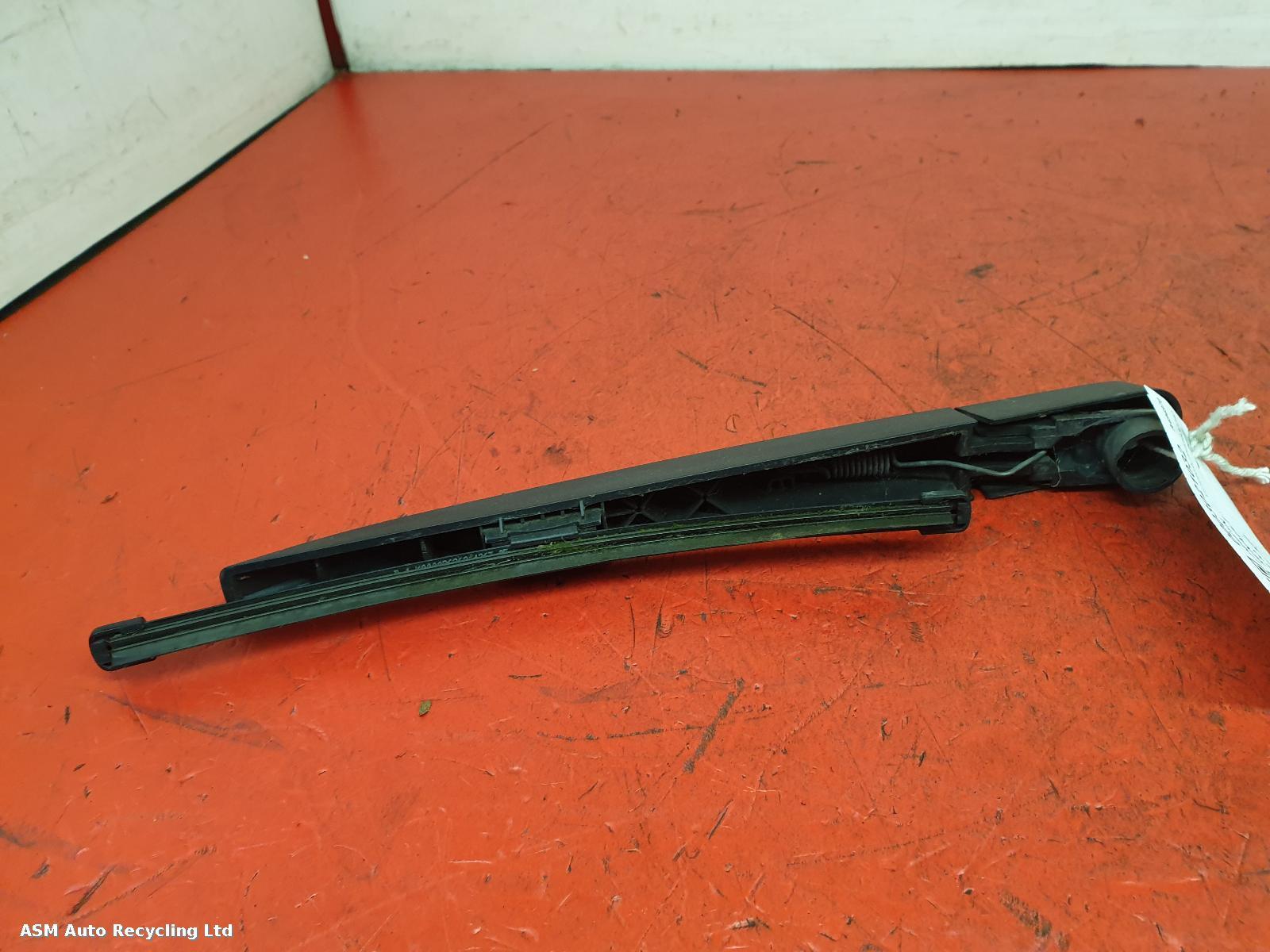 View Auto part Wiper Arm Renault Clio 2014