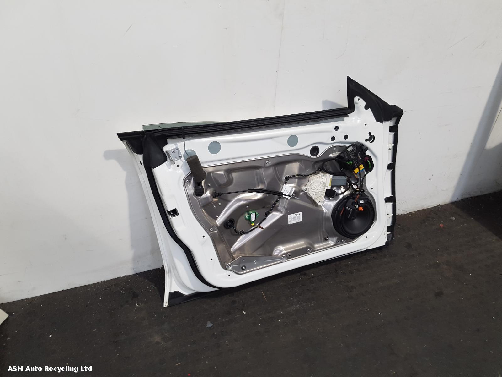 View Auto part L Front Door Mercedes Cls Class 2014