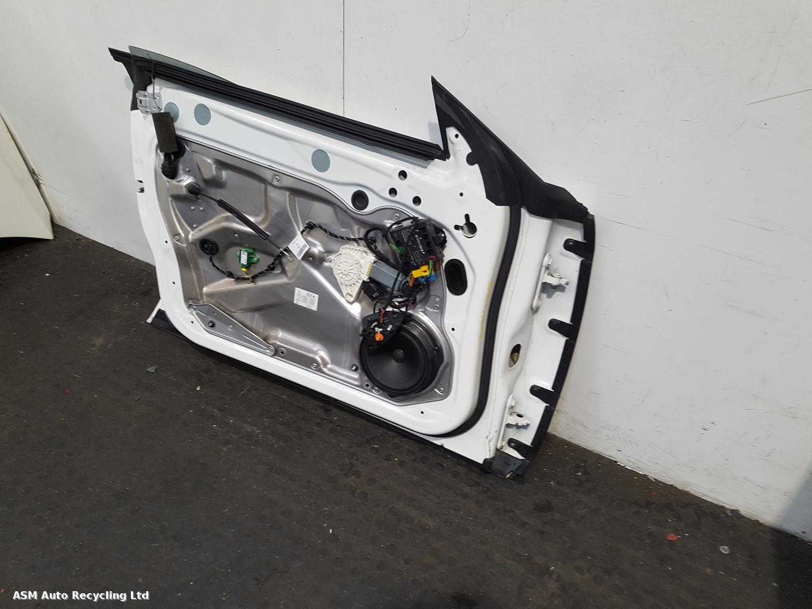 View Auto part L Front Door Mercedes Cls Class 2014