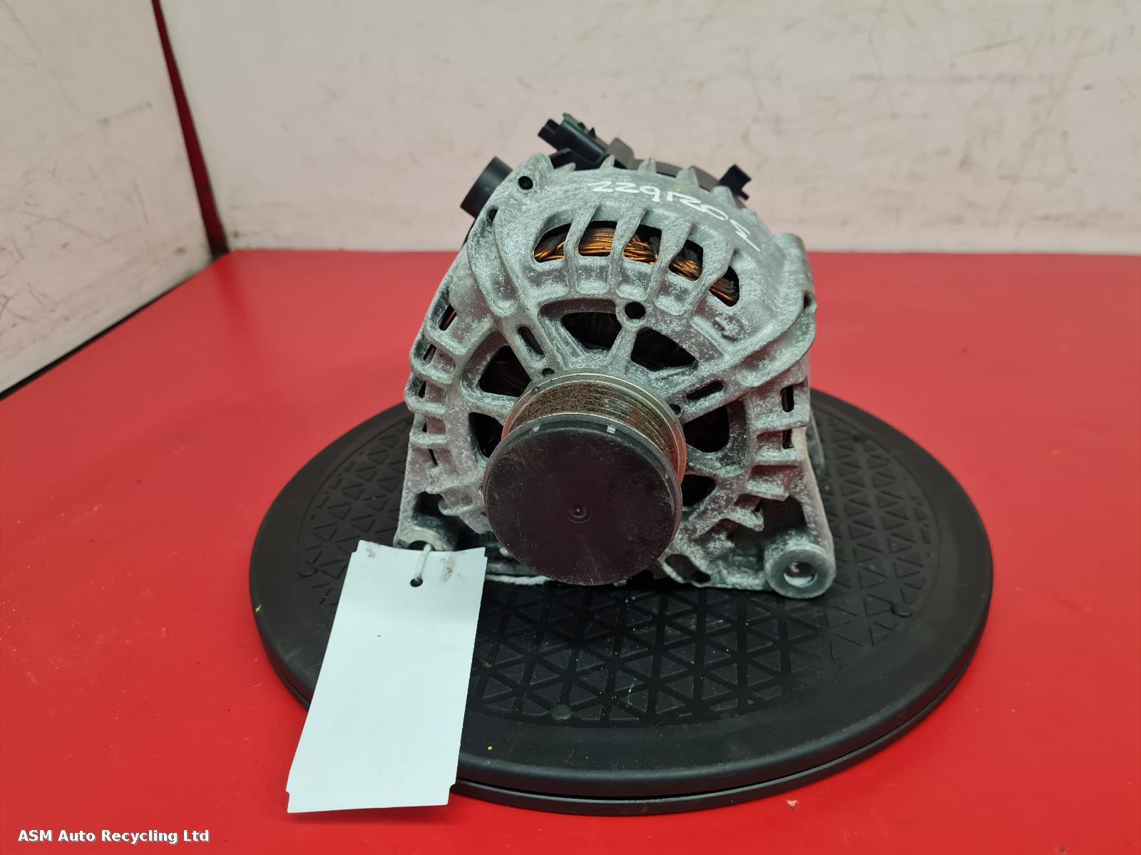 View Auto part Alternator Peugeot 2008 2021
