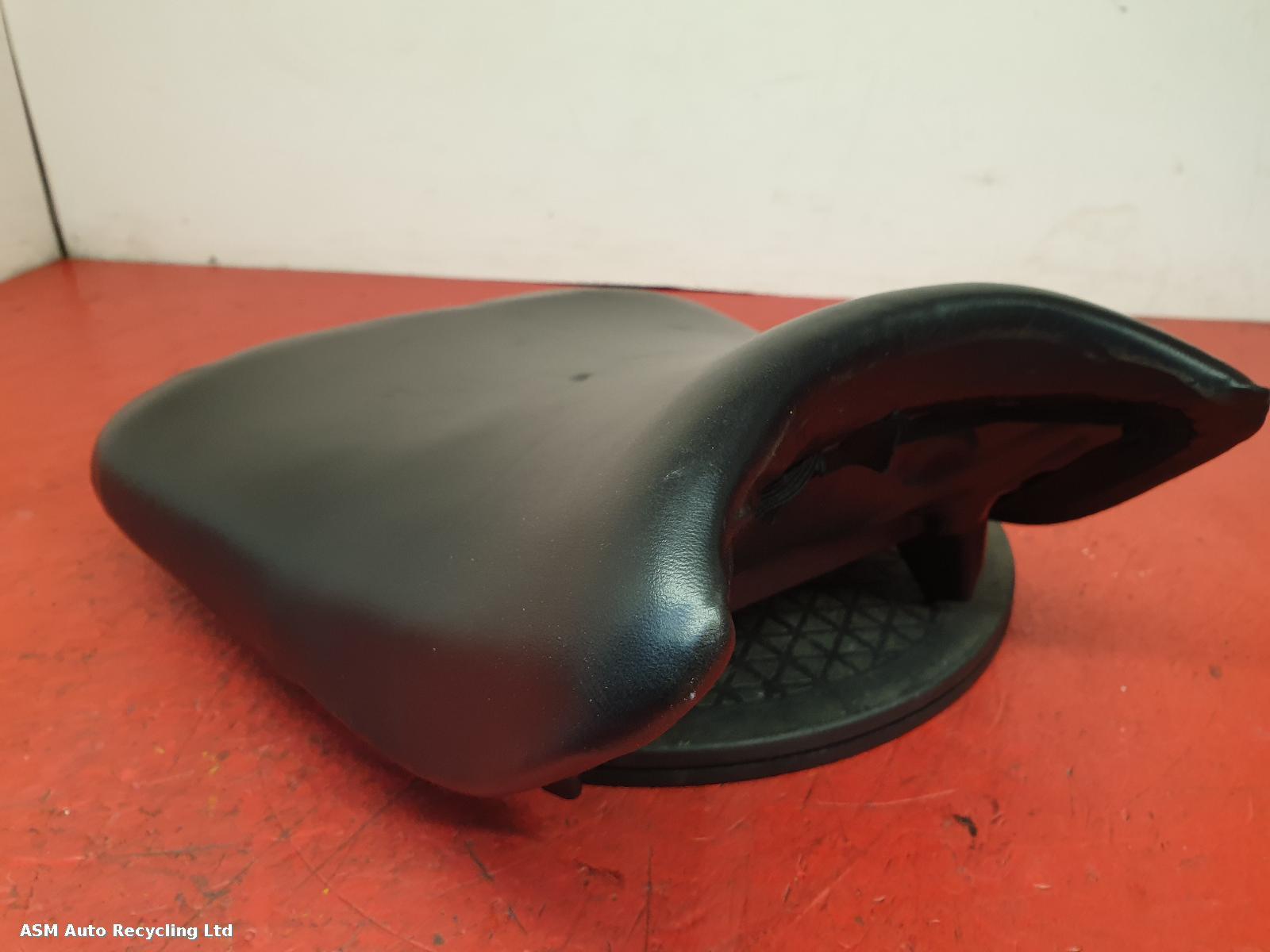 View Auto part Front Seat Yamasaki Ym50 2023