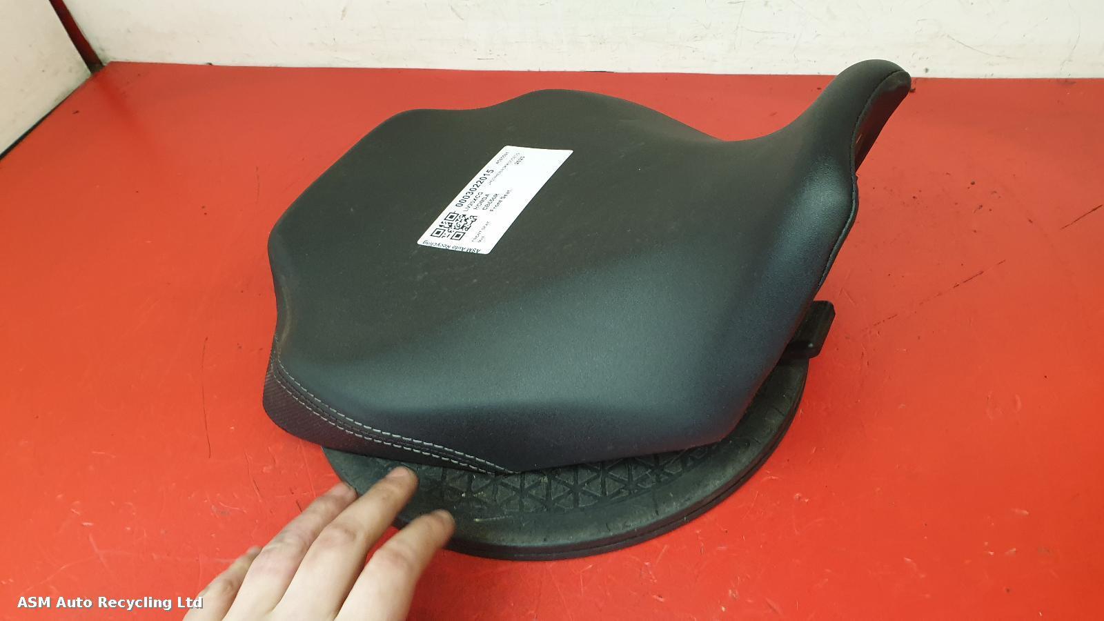 View Auto part Front Seat Honda Cb650r 2020
