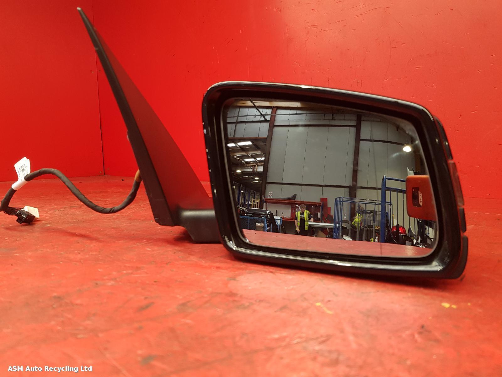 View Auto part R Door Mirror Mercedes C Class 2013