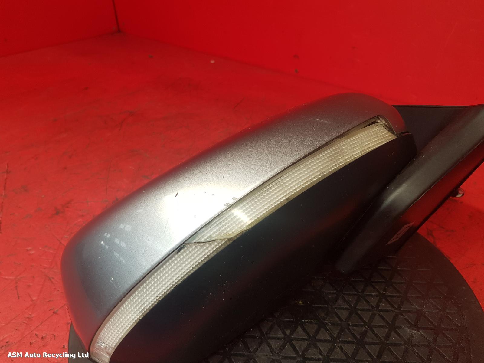 View Auto part R Door Mirror Honda Crz 2011