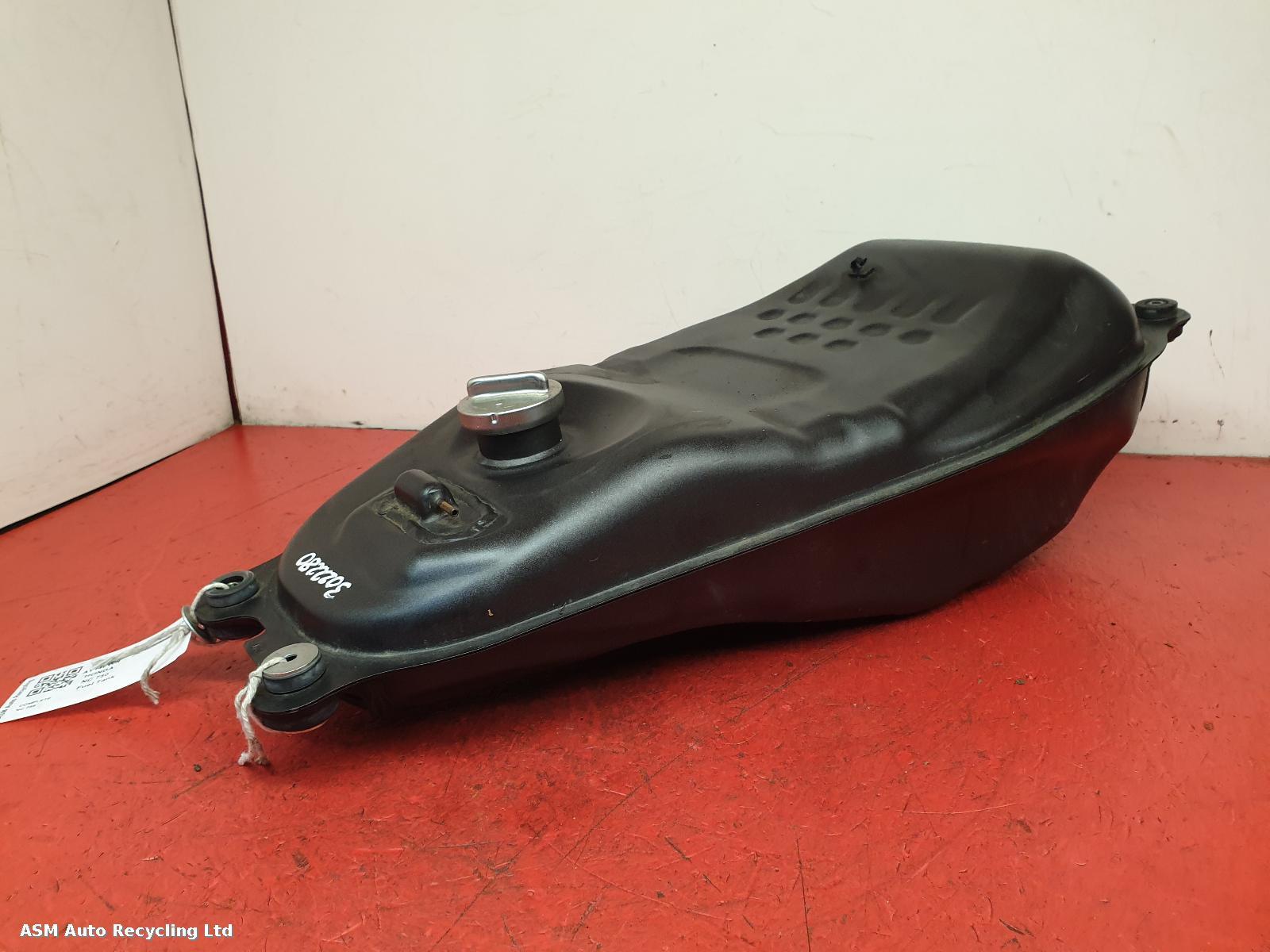 View Auto part Fuel Tank Honda Nc 750 2014