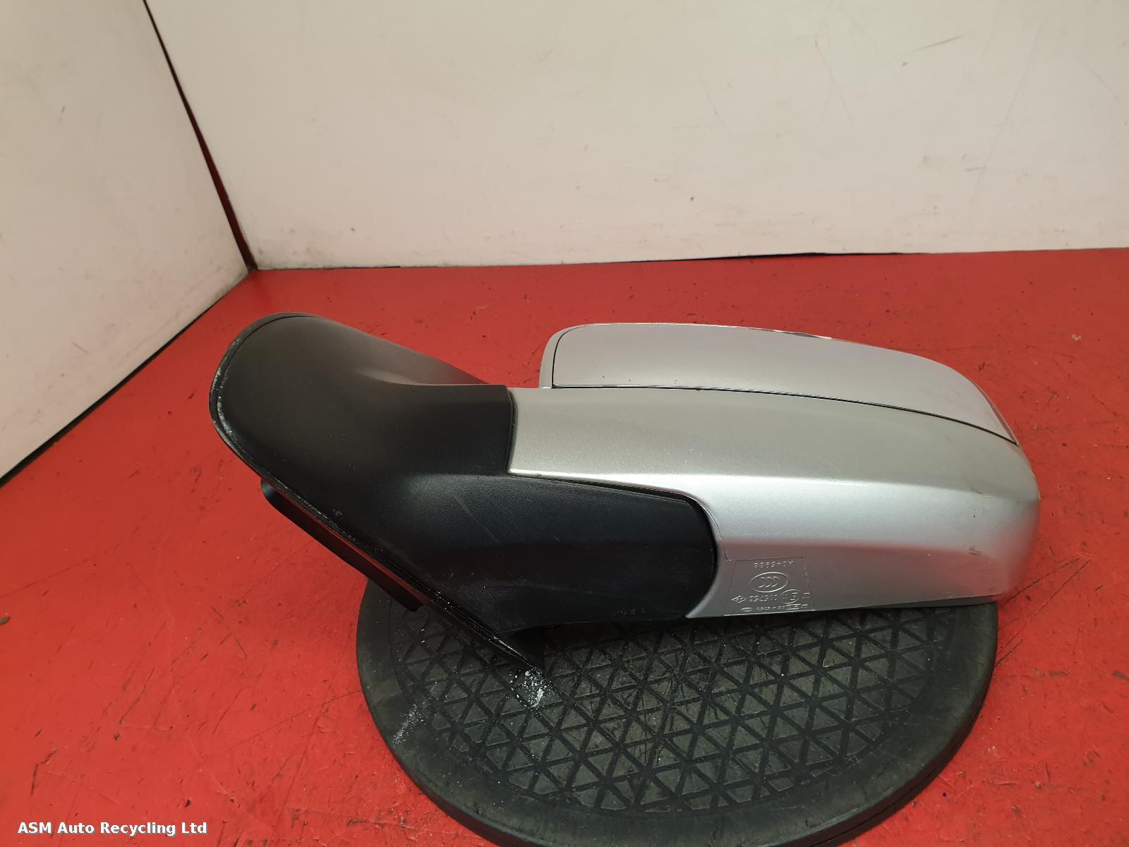 View Auto part L Door Mirror Kia Sorento 2007