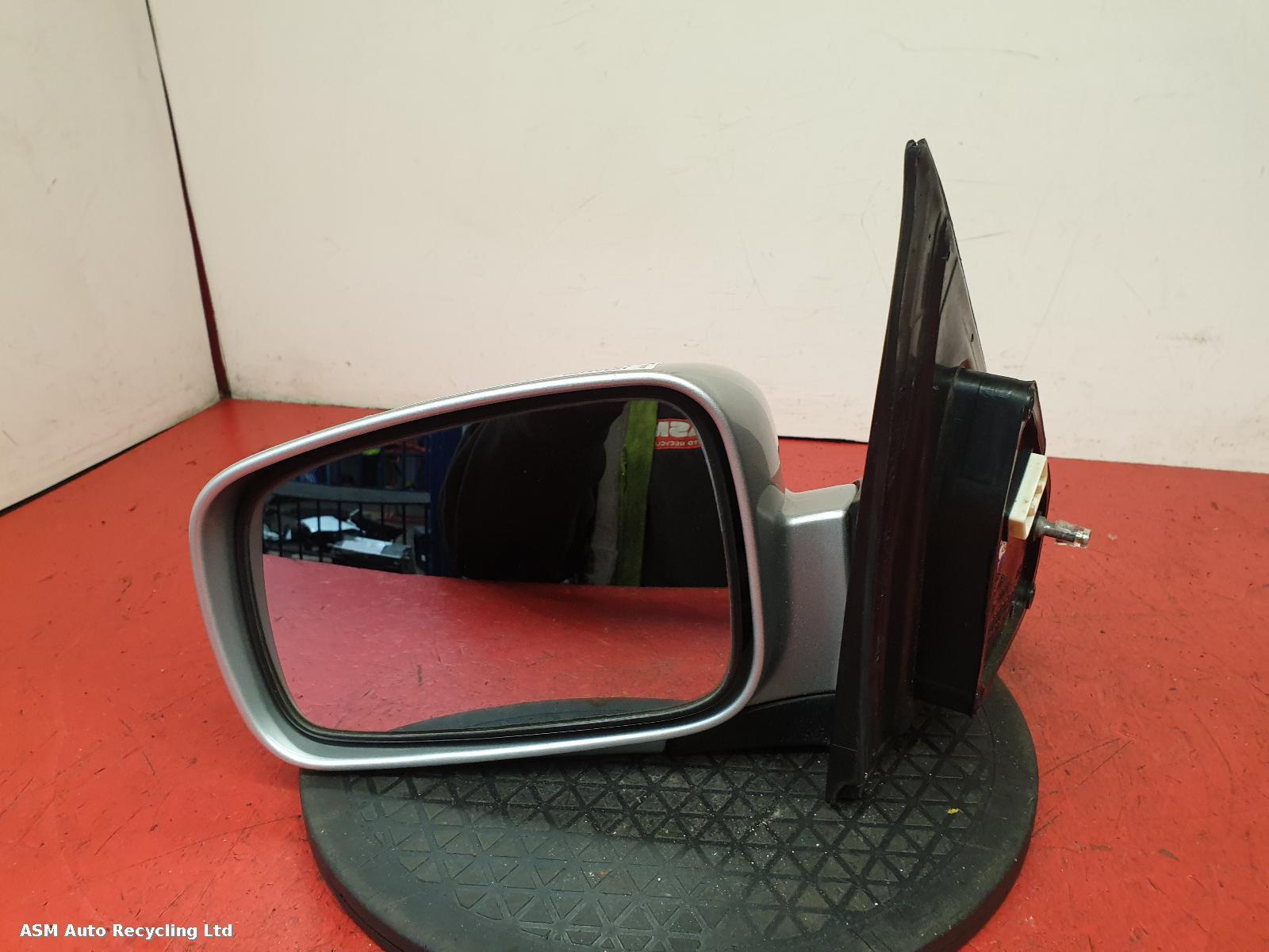 View Auto part L Door Mirror Kia Sorento 2007