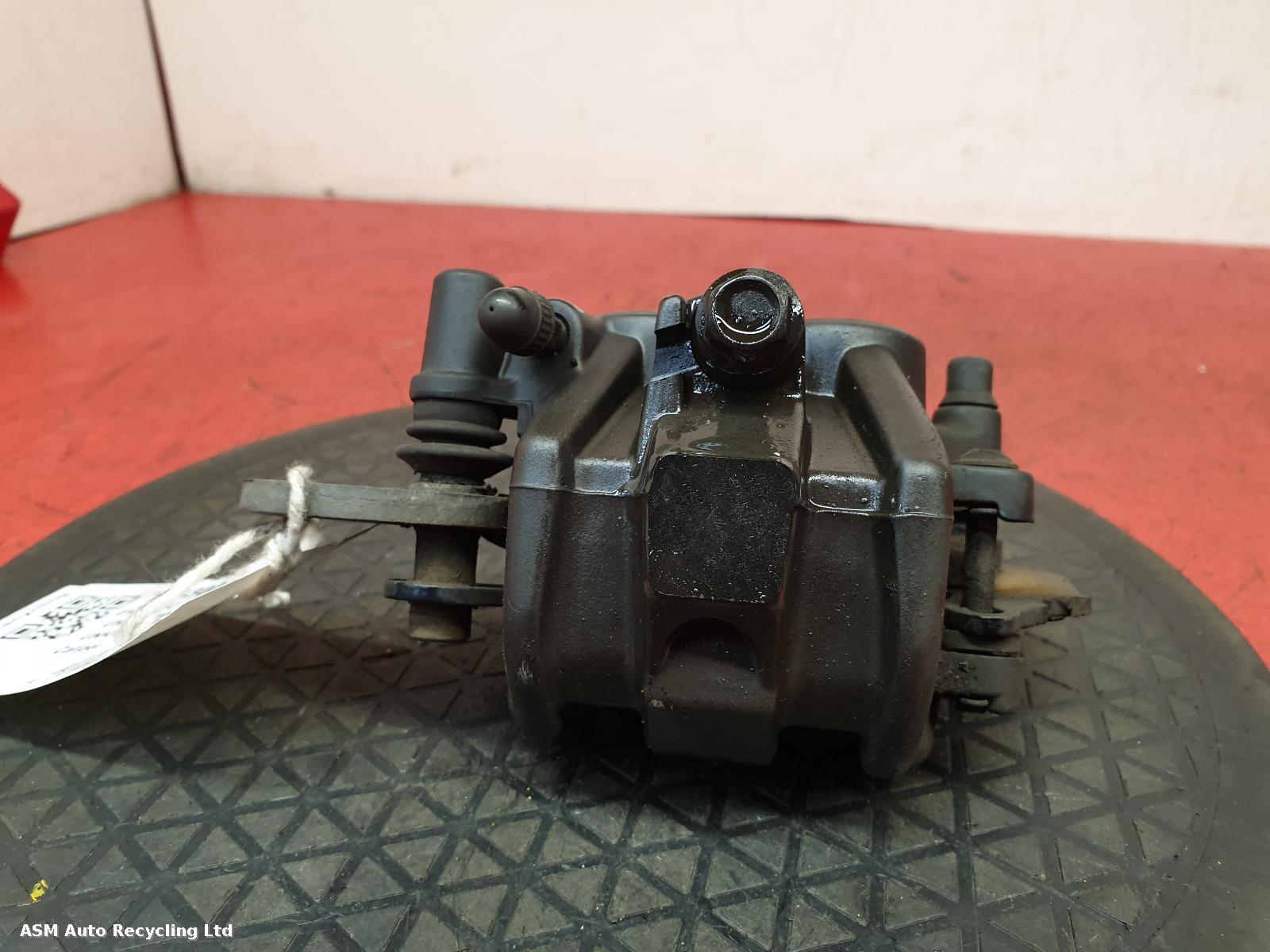 View Auto part Caliper Yamaha X-max 125 2022