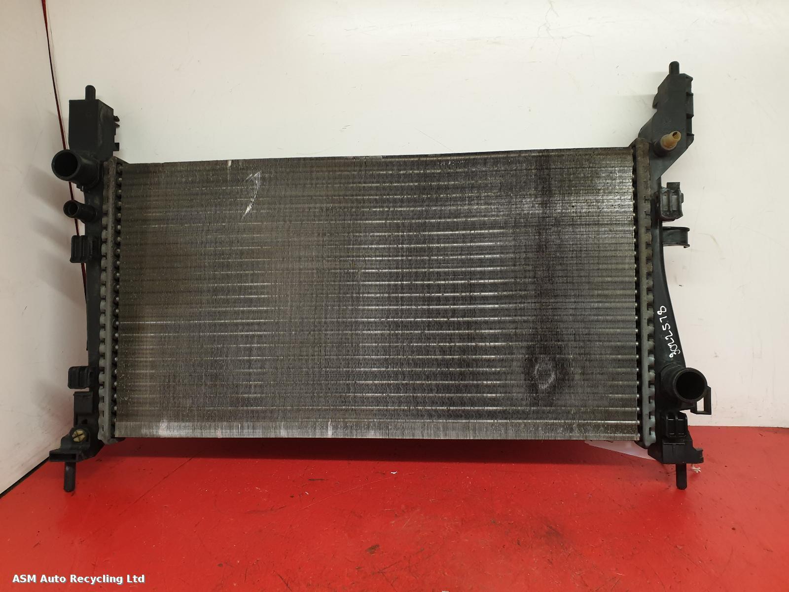 View Auto part Radiator Peugeot Bipper 2015