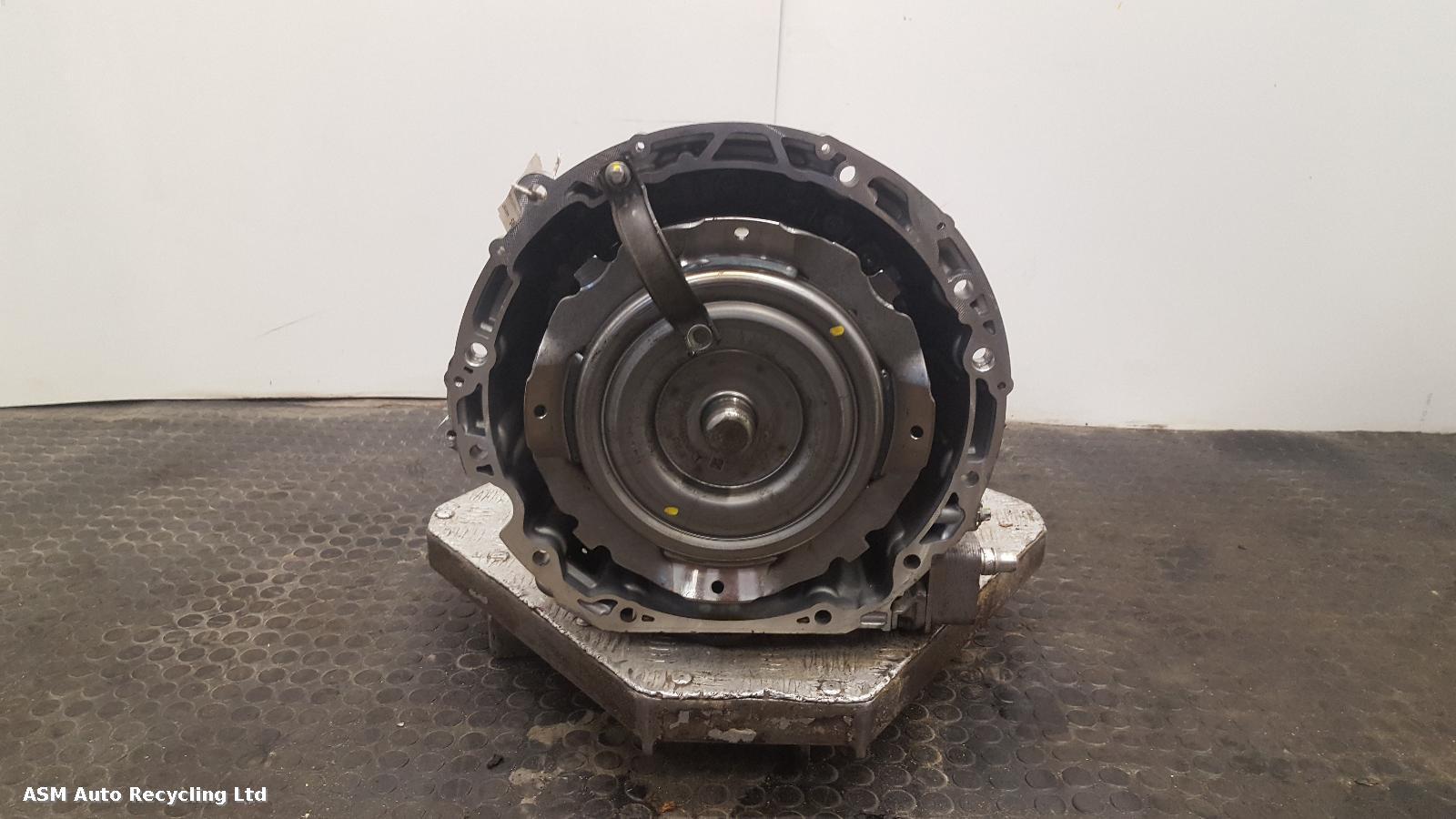 View Auto part Gearbox Mercedes C Class 2021