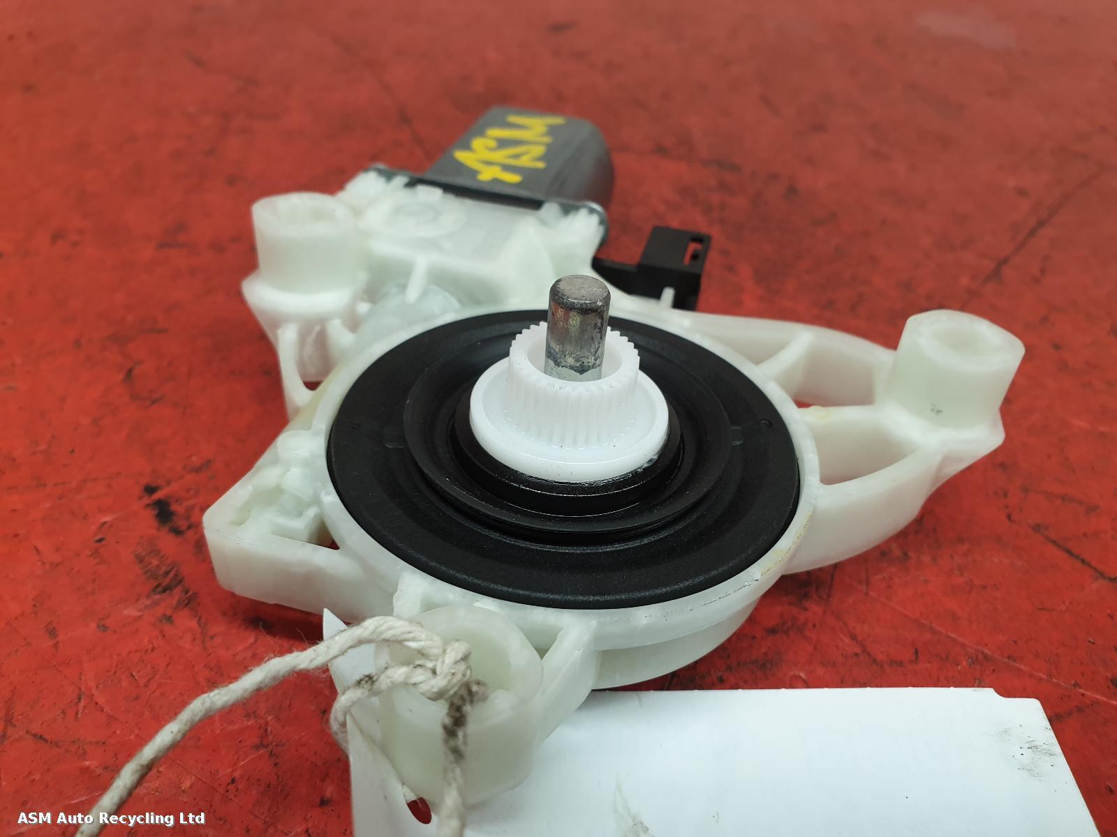 View Auto part RF Door Window Motor Mercedes C Class 2021