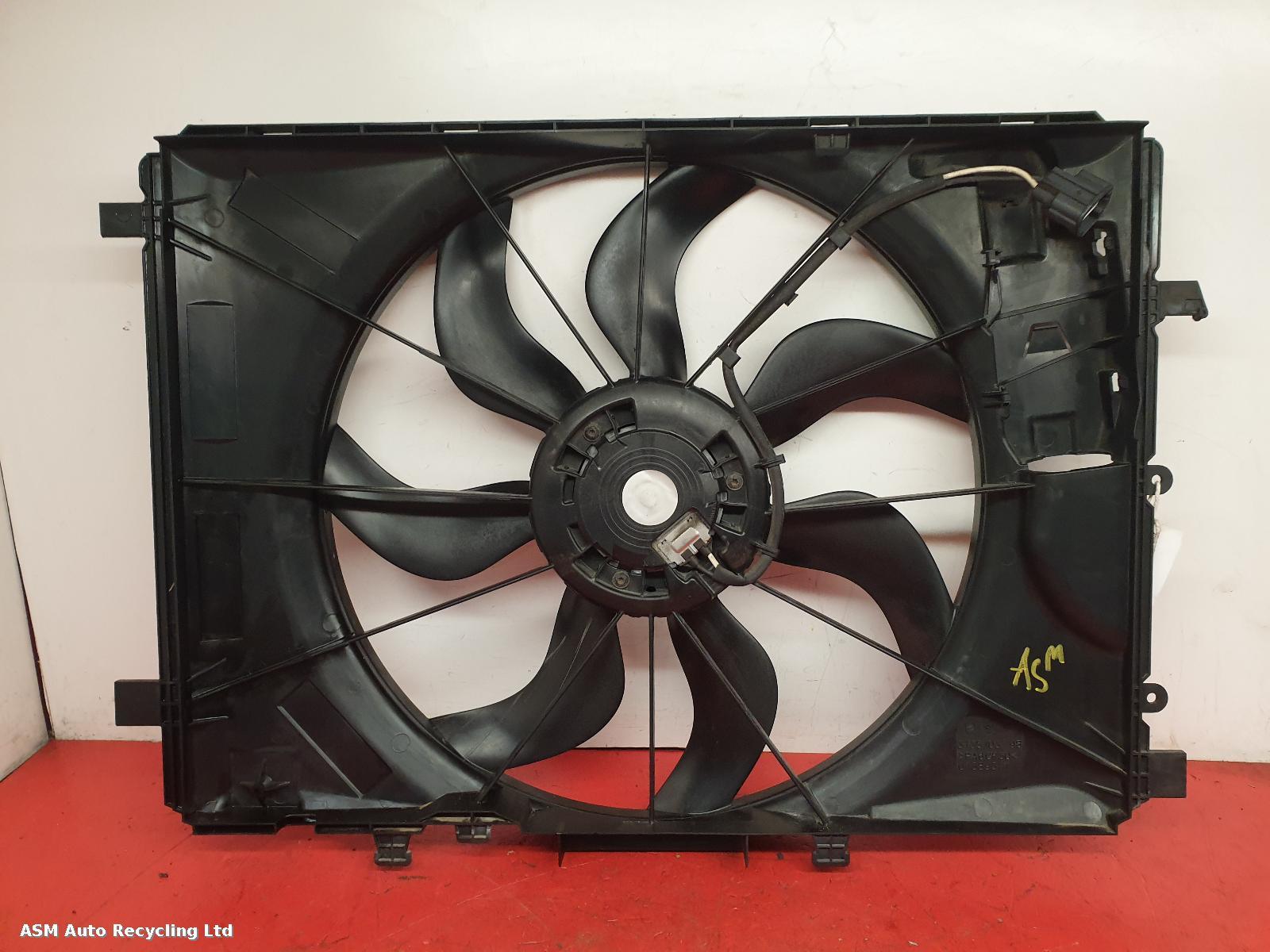 View Auto part Engine Cooling Motor Mercedes Cla 2013