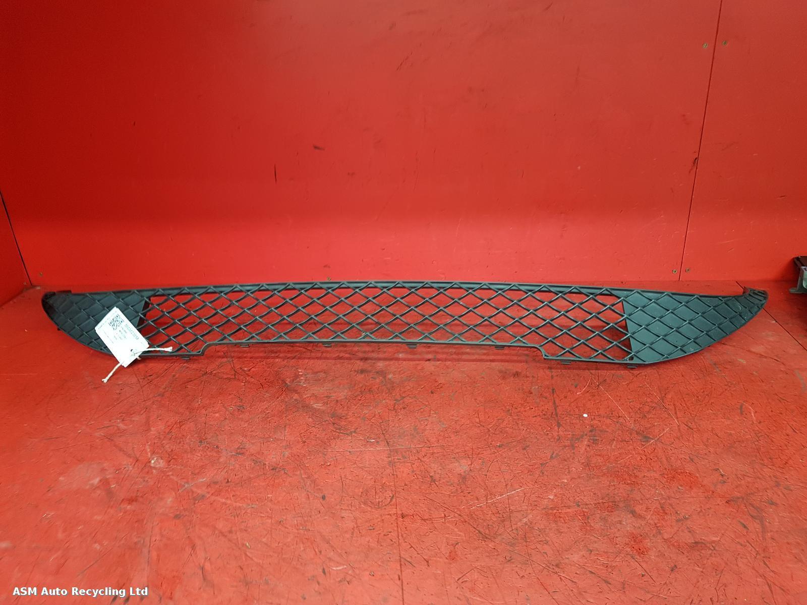 View Auto part Grille Mercedes A Class 2013