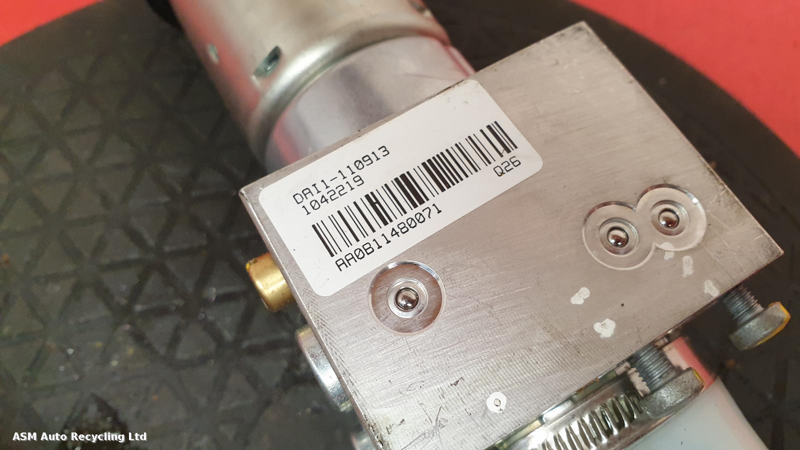 View Auto part Convertible lift motor Volkswagen Golf 2012