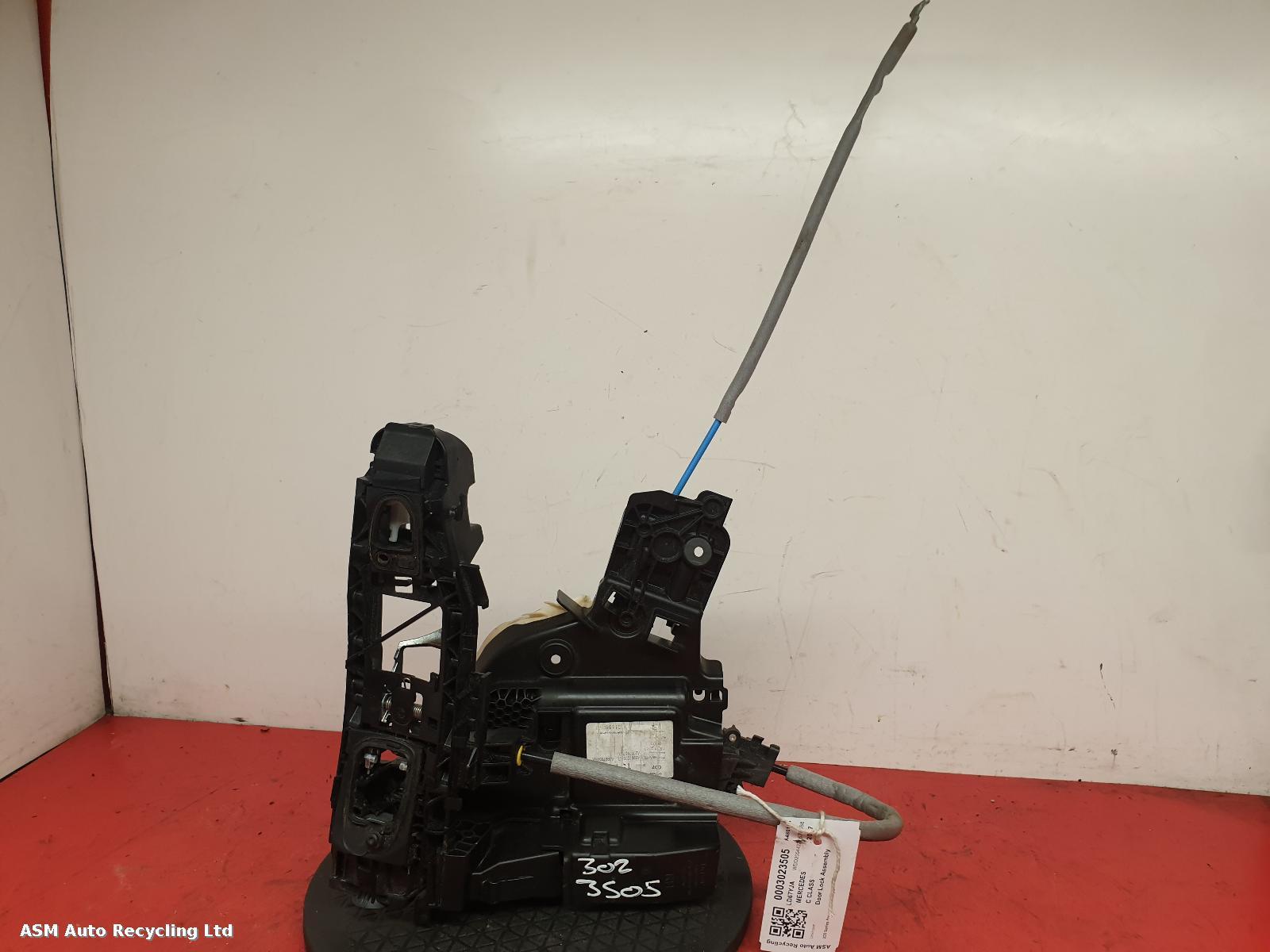 View Auto part Door Lock Assembly Mercedes C Class 2017