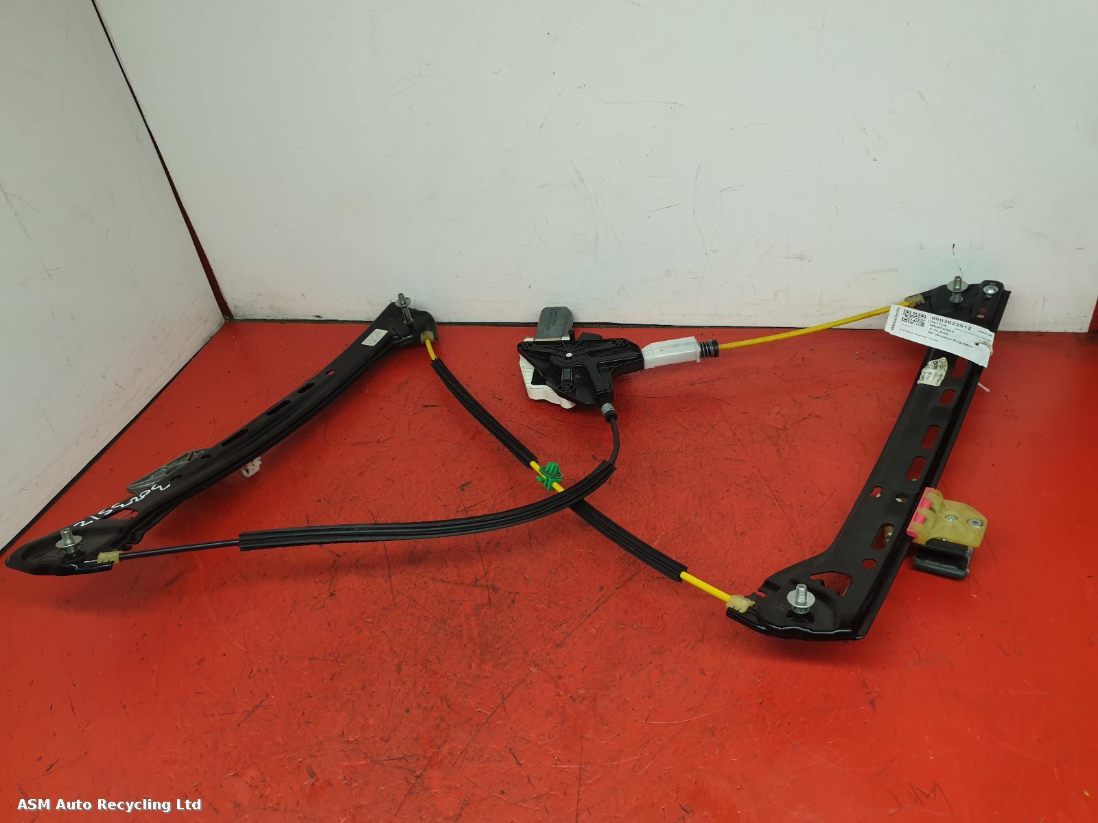 View Auto part RF Window Regulator Mercedes C Class 2017
