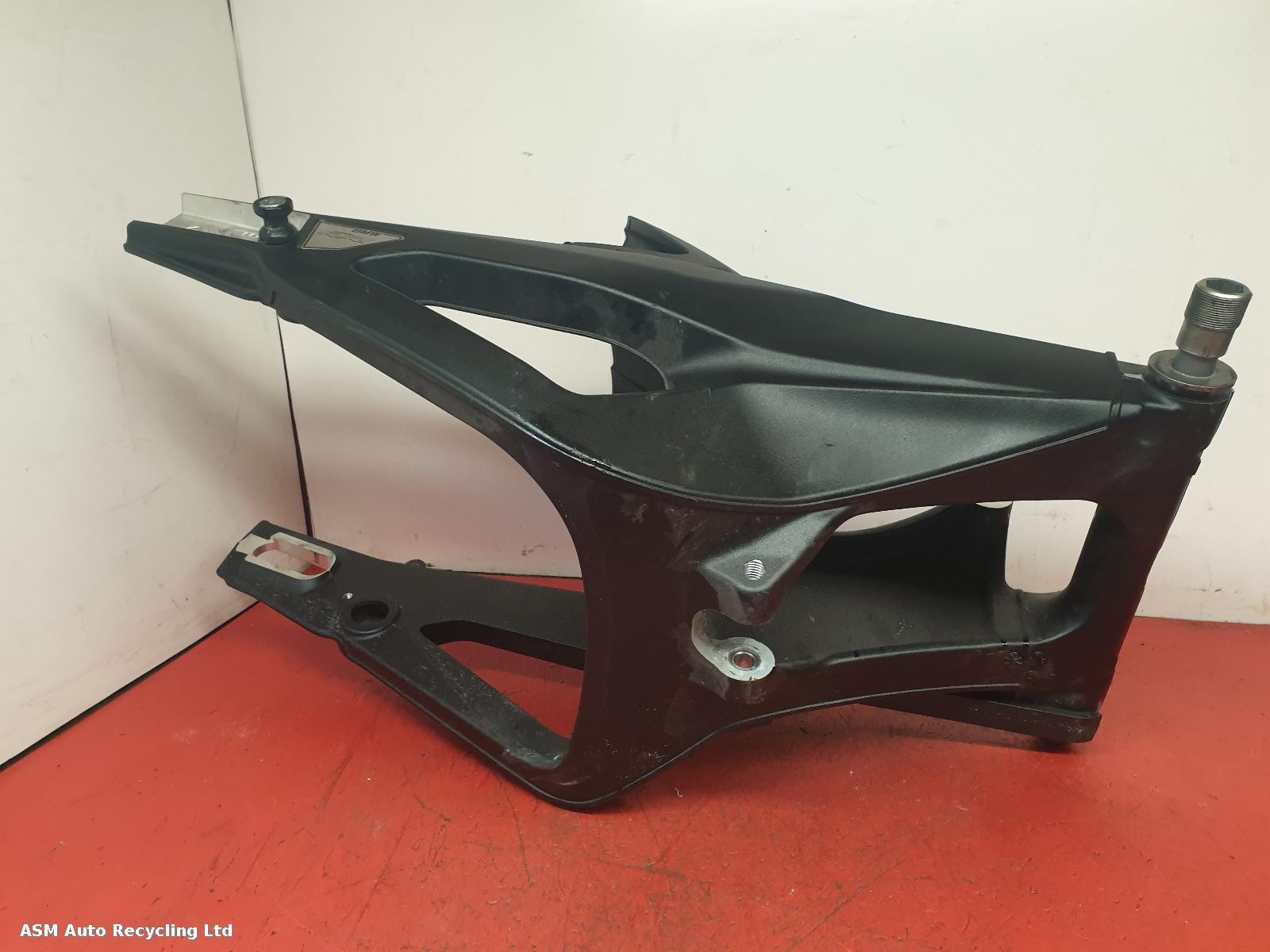 BMW S1000RR[43社外ステー②]｝A BMW S1000RR stand (Rear) 0 アッパー 