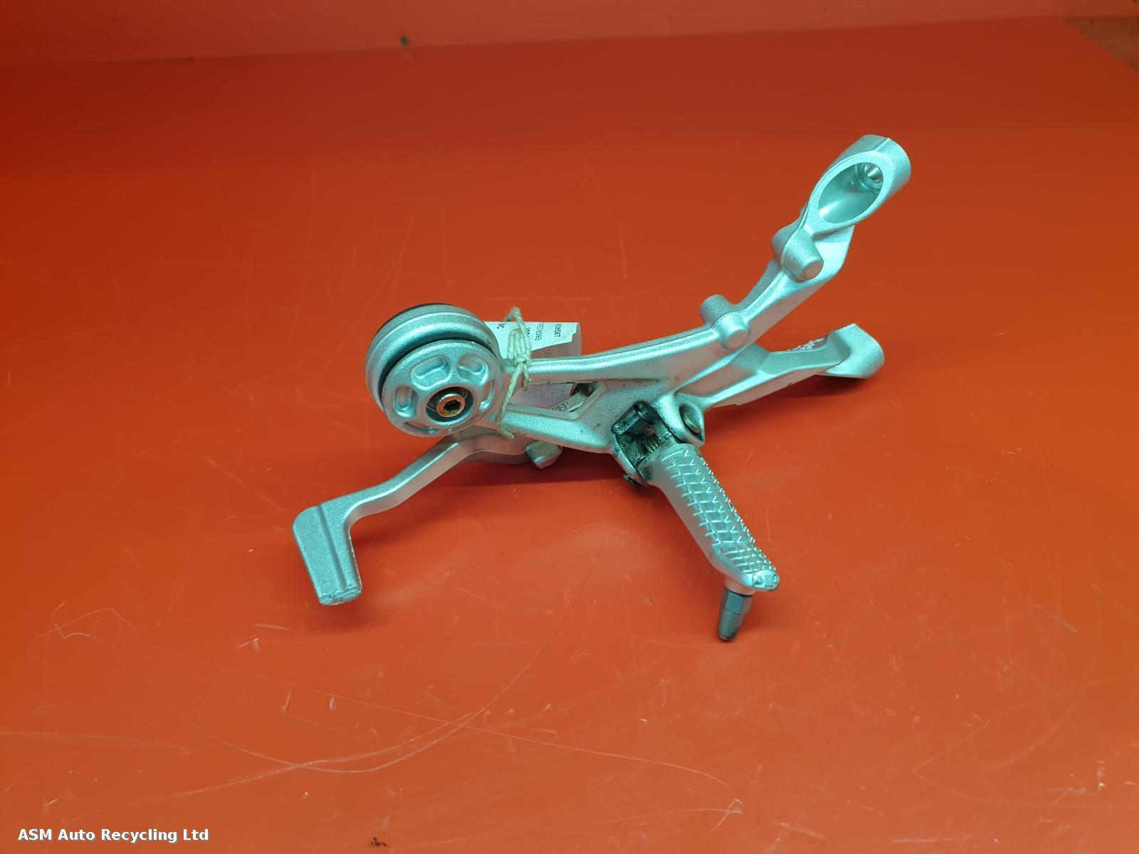 View Auto part Left Footrest Bmw S1000rr 2021