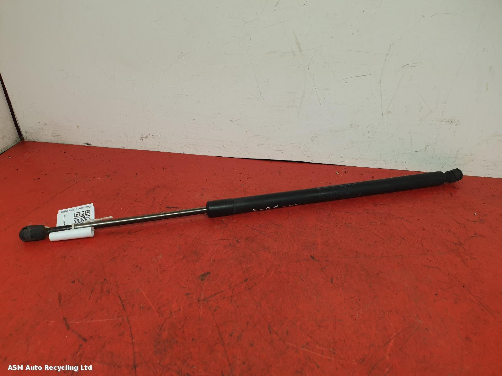 View Auto part Hatch Strut/Shock Honda Crv 2007