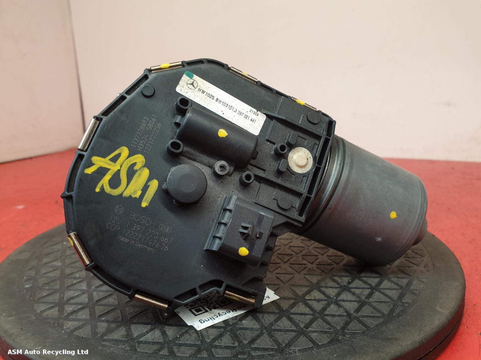 View Auto part Wiper Motor Front Mercedes C Class 2013