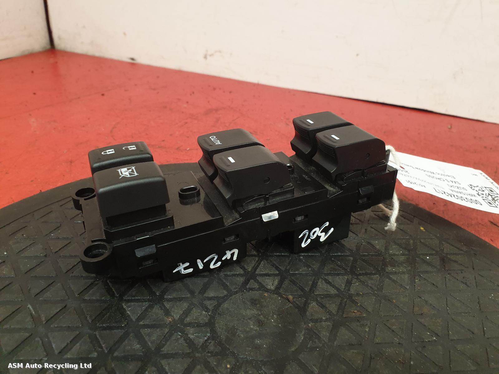 View Auto part Elect. Window Switch Suzuki Sx4 S Cross 2015