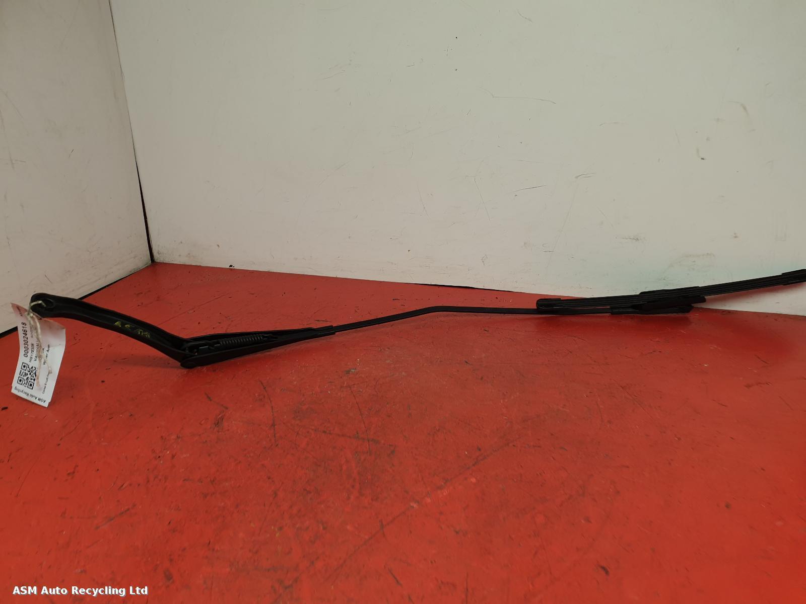 View Auto part Wiper Arm Vauxhall Corsa 2017