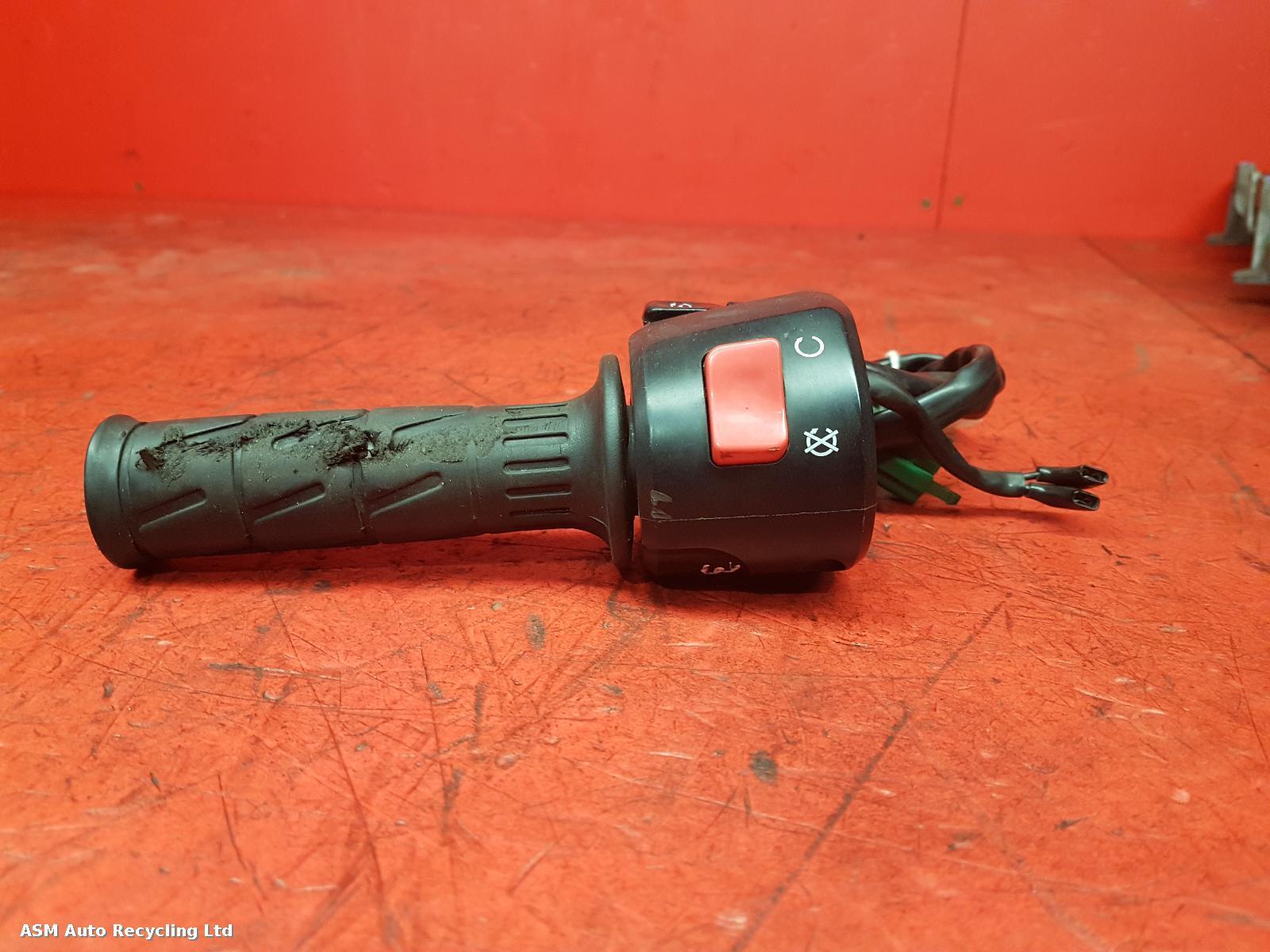 View Auto part RH Switch Gear Kawasaki Bx 125 2020